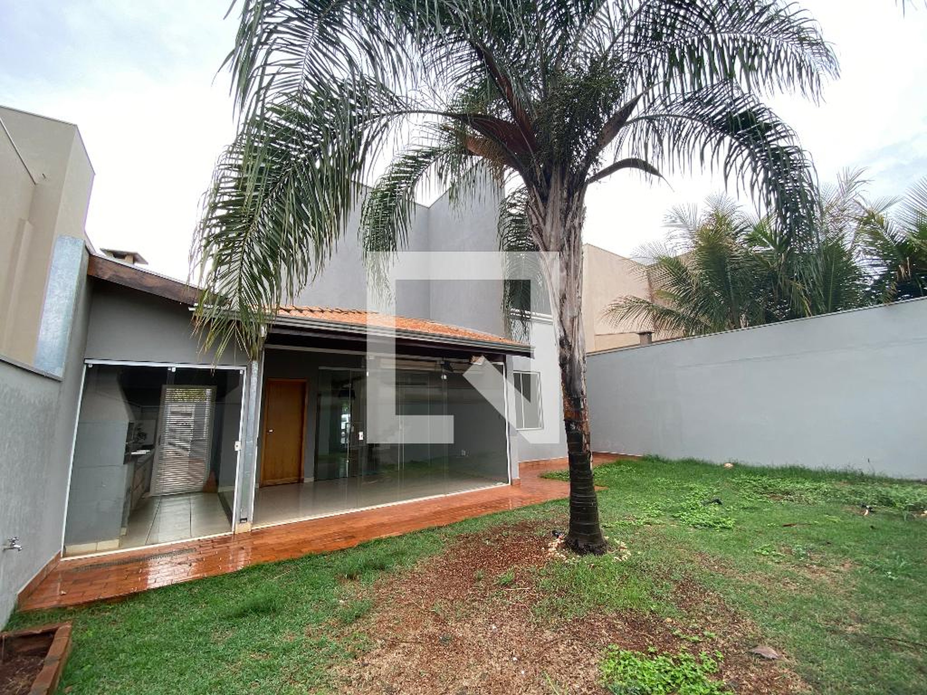 Fachada Condomínio Praça dos Pássaros