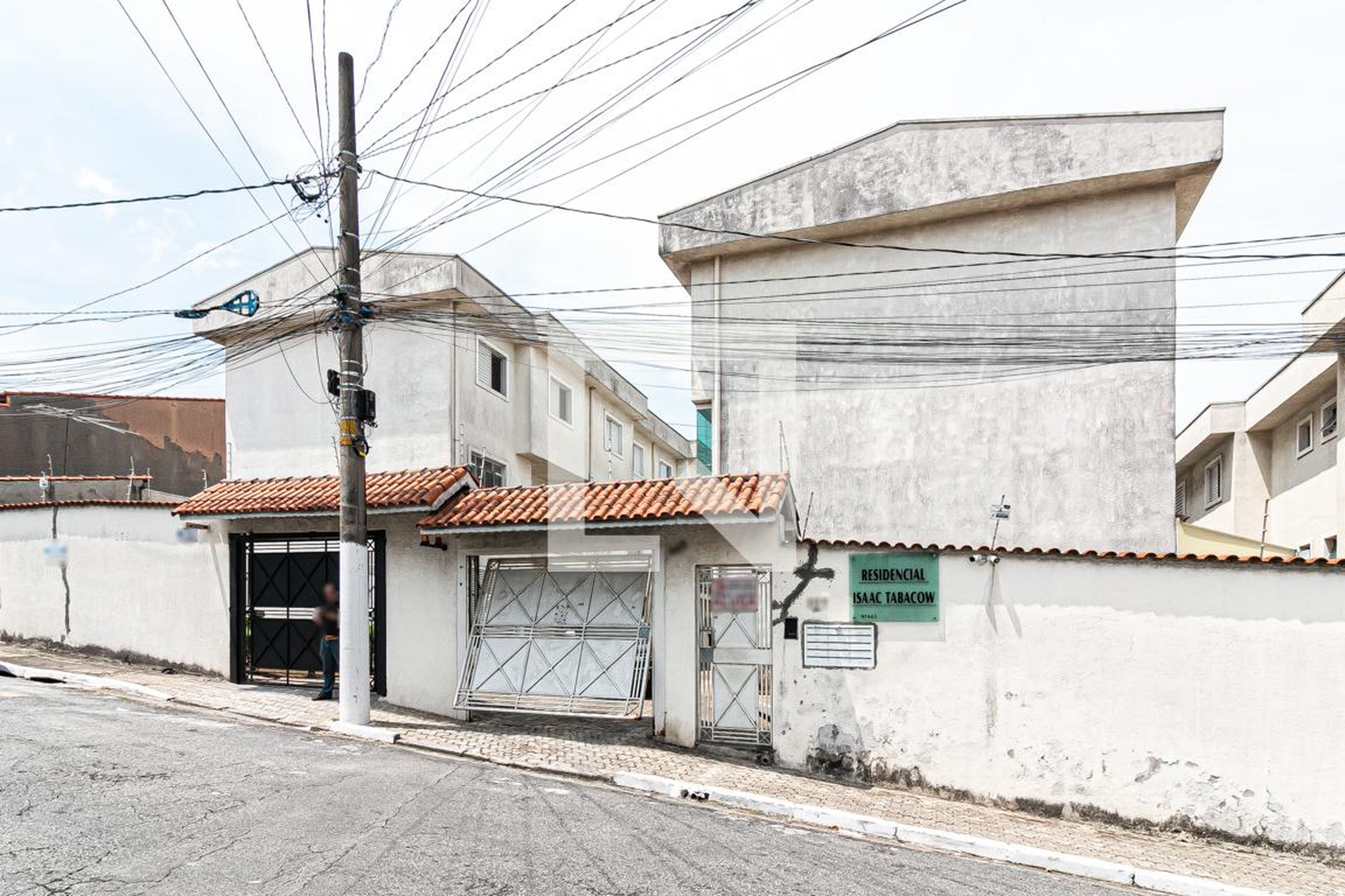 Fachada do Condomínio Residencial Isaac Tabacow