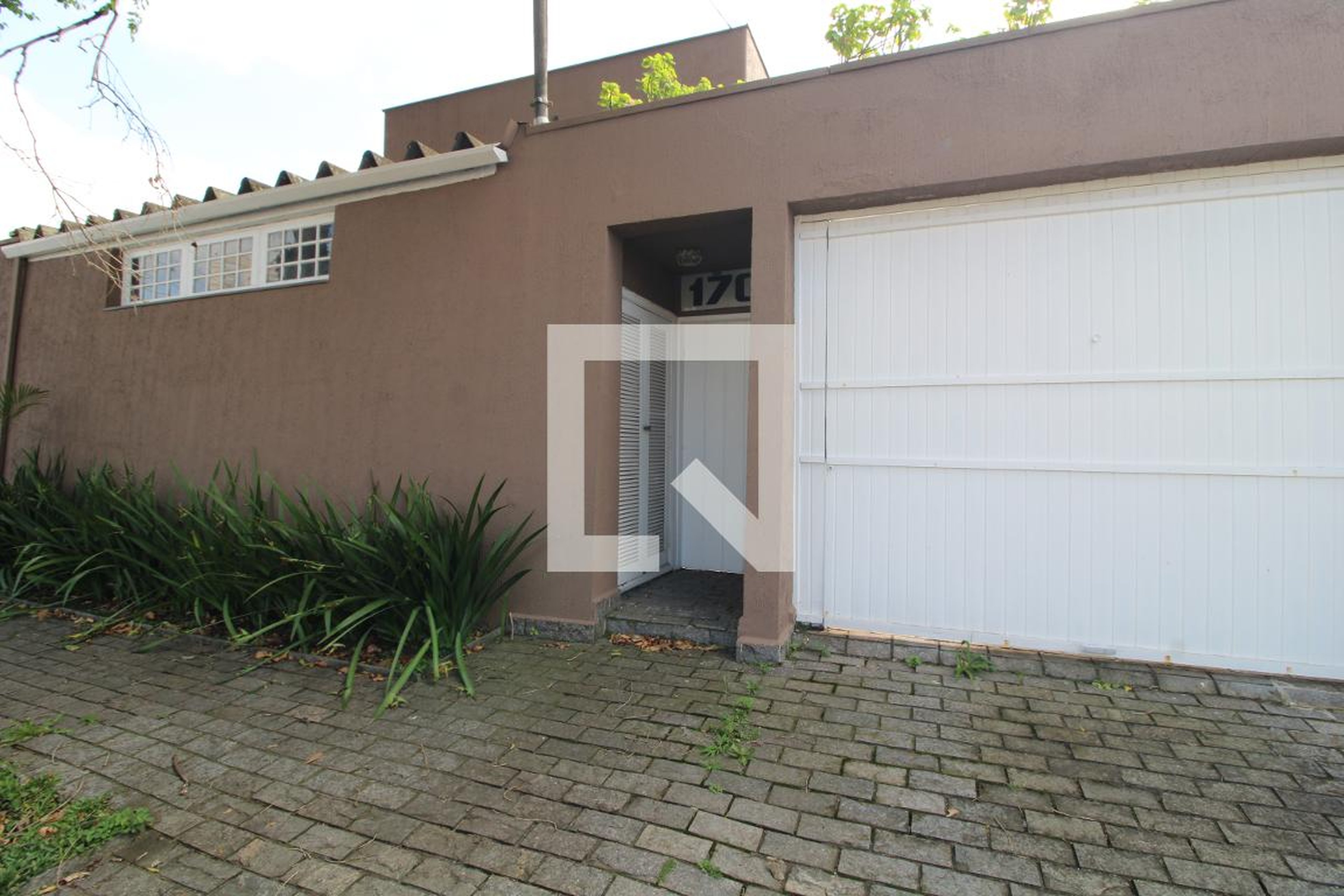 Fachada Condomínio em Rua Alceu Antônio da Luz, 170