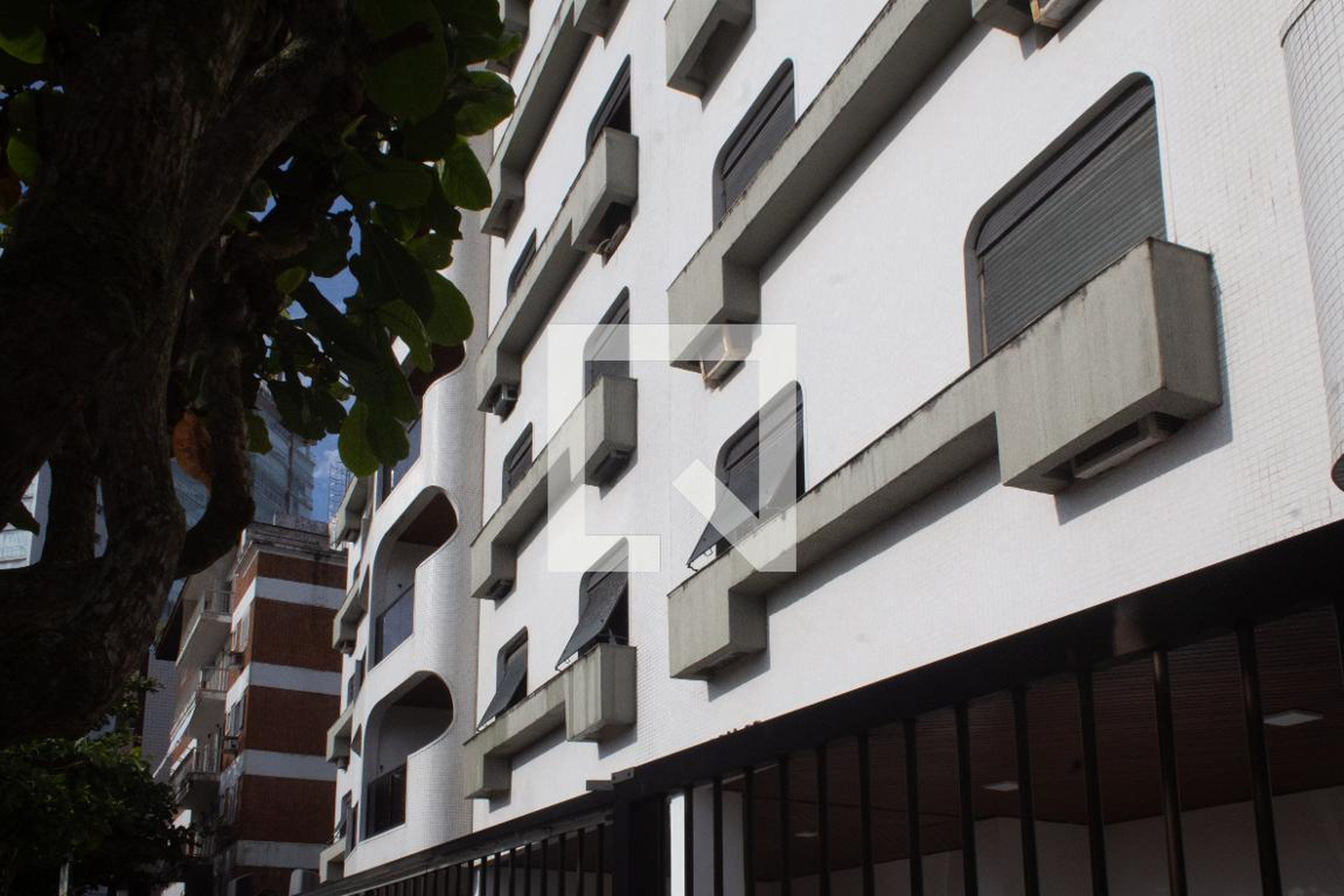 Fachada do Prédio Condomínio Girassóis