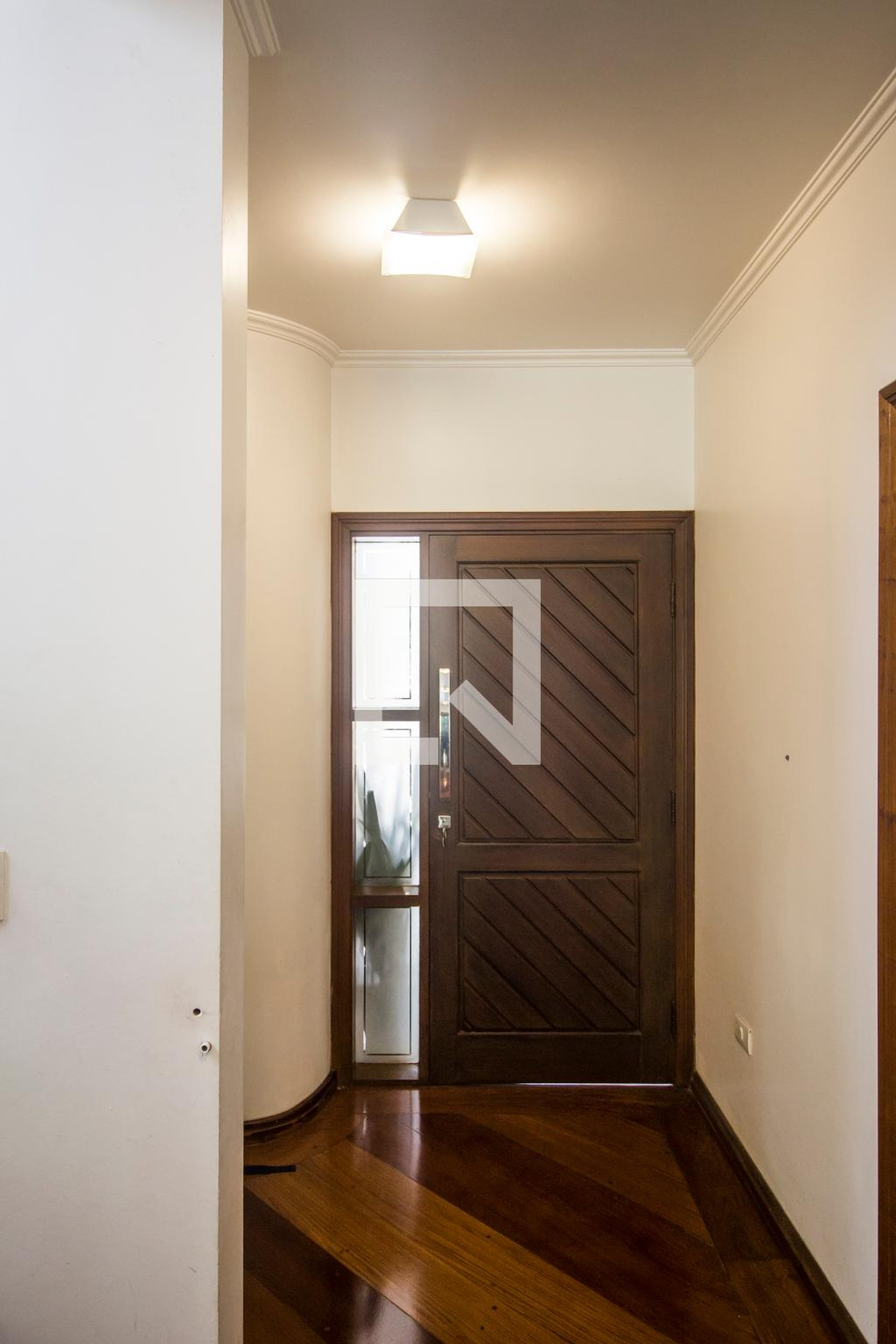 Entrada Condomínio em Alameda das Dracenas, 530