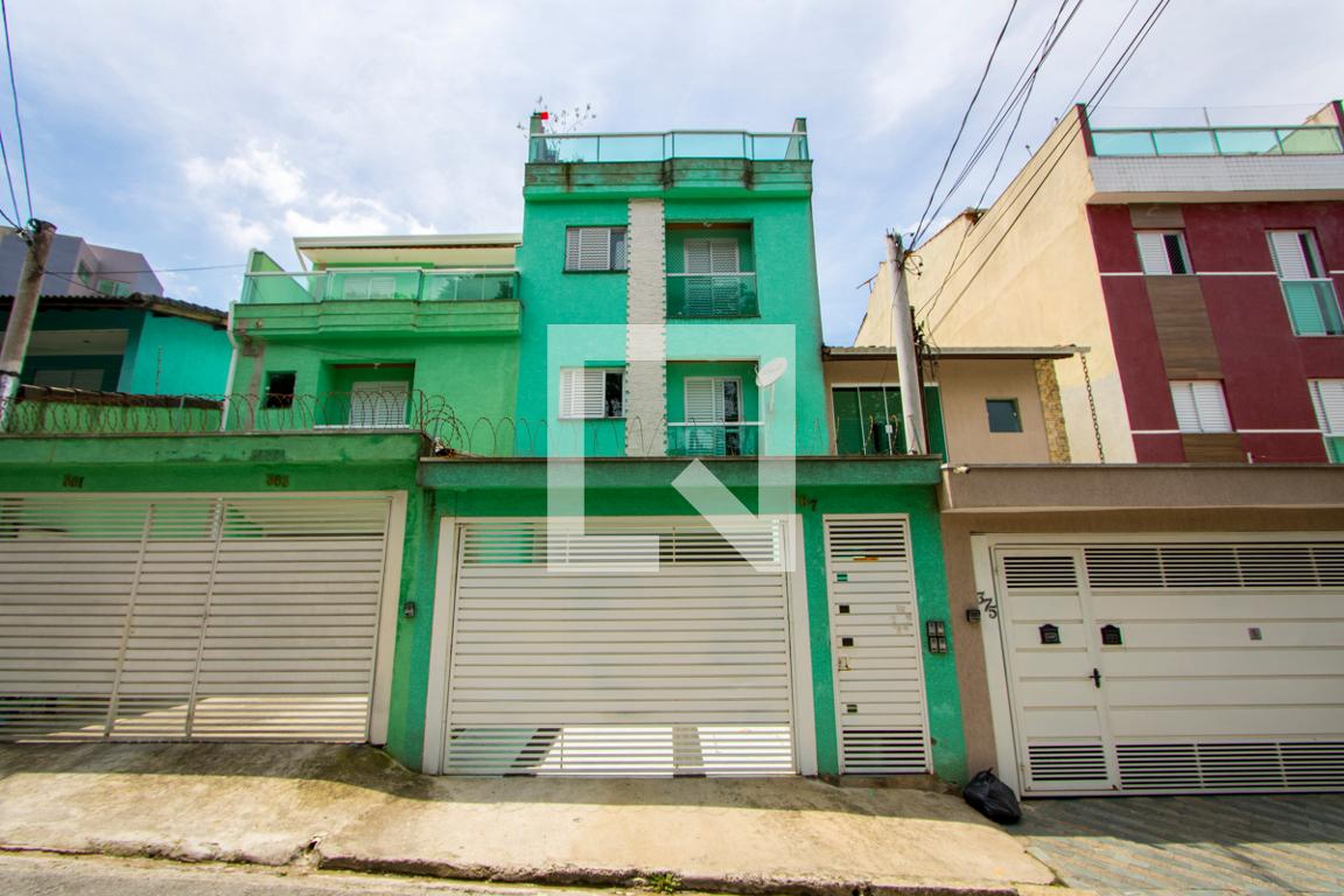 Fachada Condomínio em Rua Londrina, 367