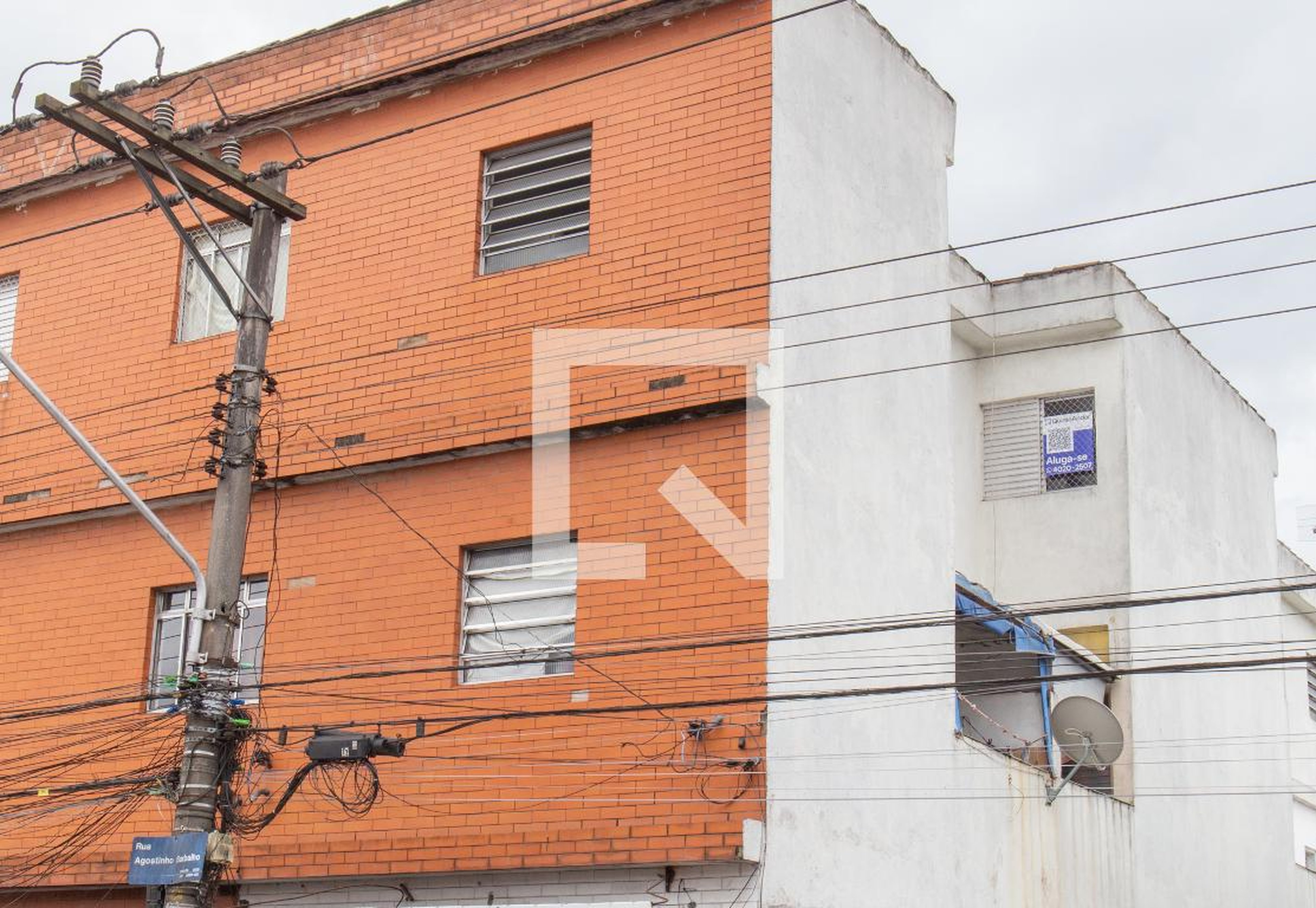 Fachada Condomínio em Rua Agostinho Barbalho, 246