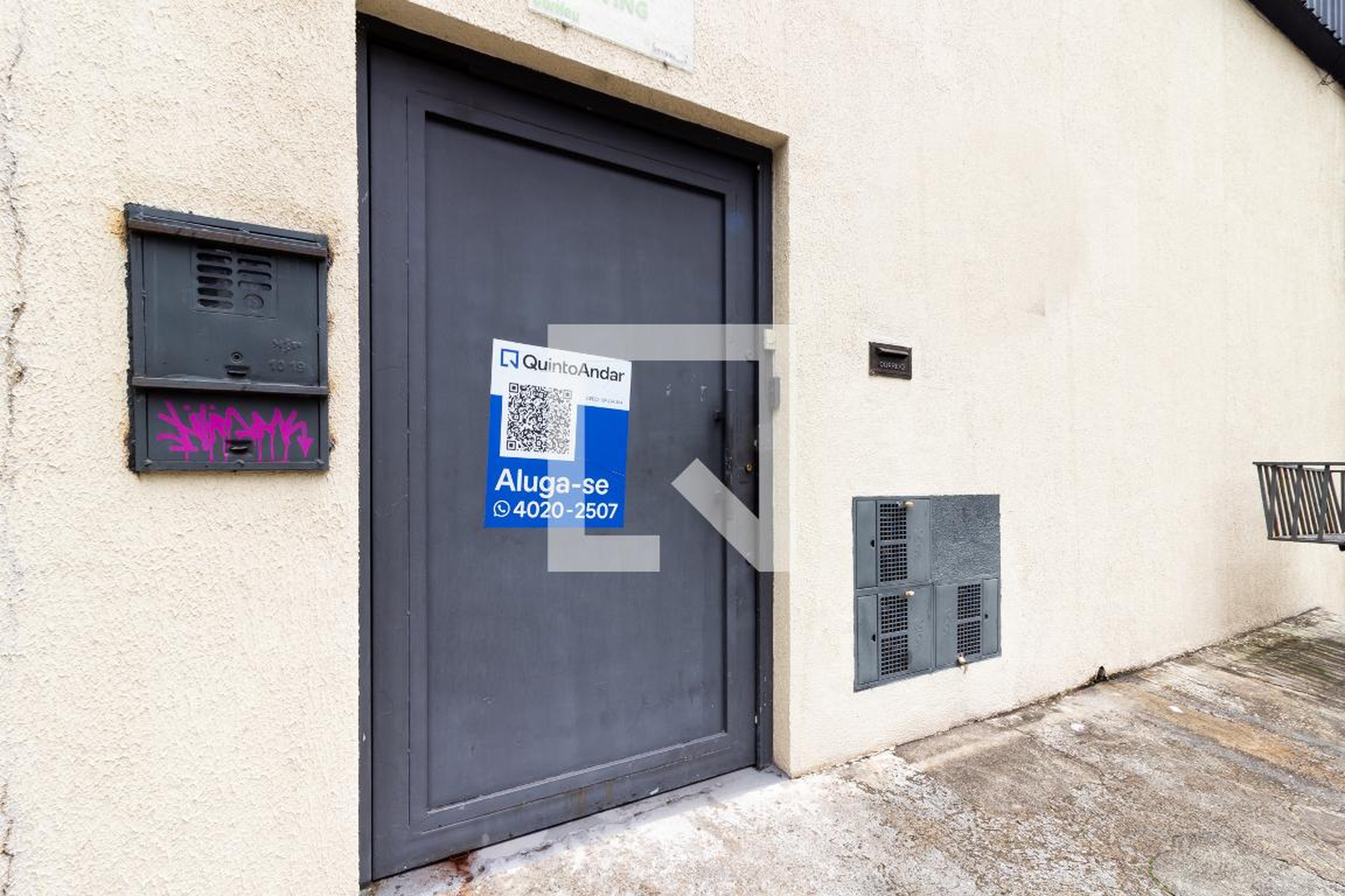 Fachada do Condomínio Condomínio em Avenida Corifeu de Azevedo Marques, 2771