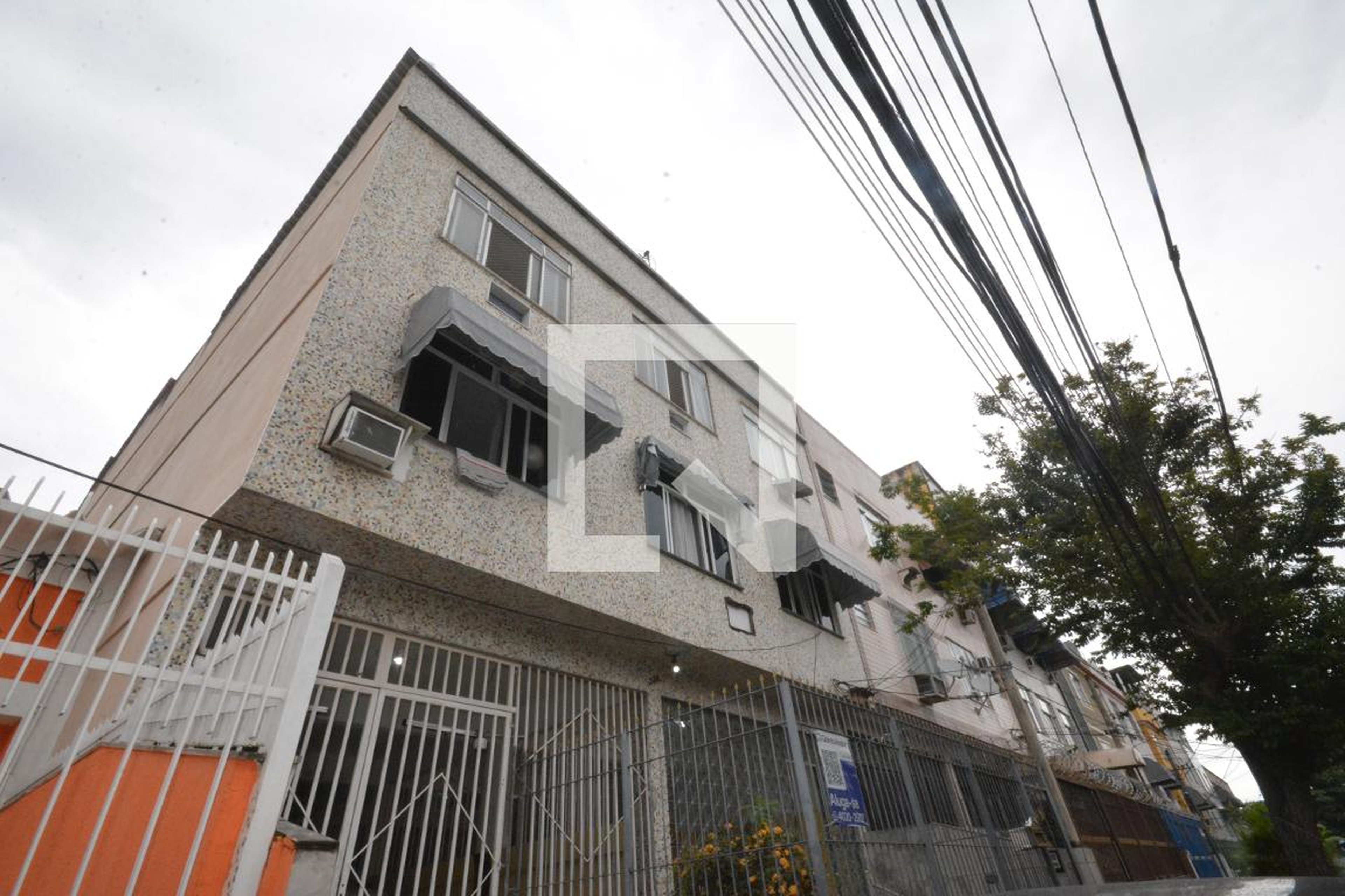 Fachada Condomínio em Rua Gilberto Goularte de Andrade, 336