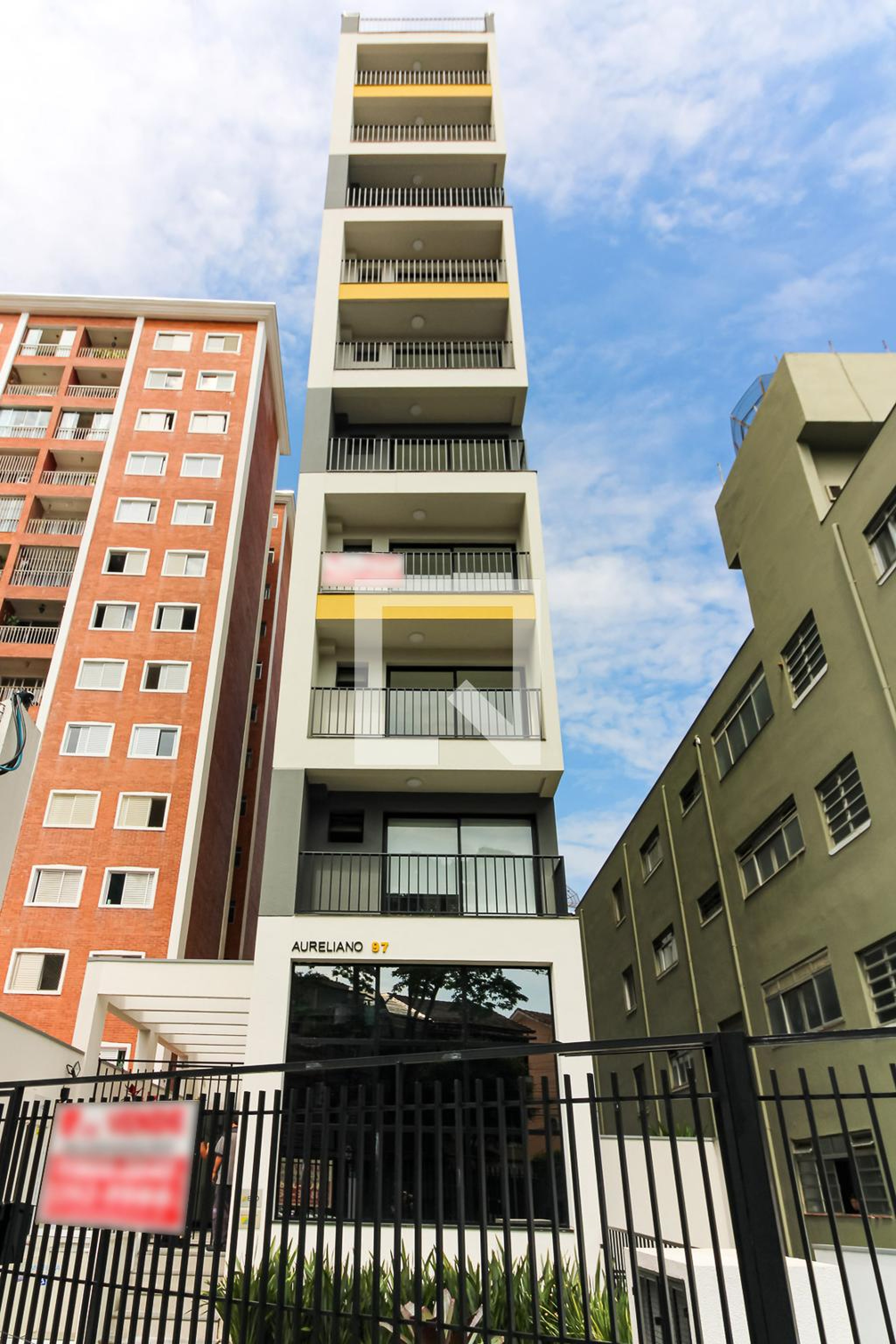 Fachada do Condomínio Edifício Aureliano