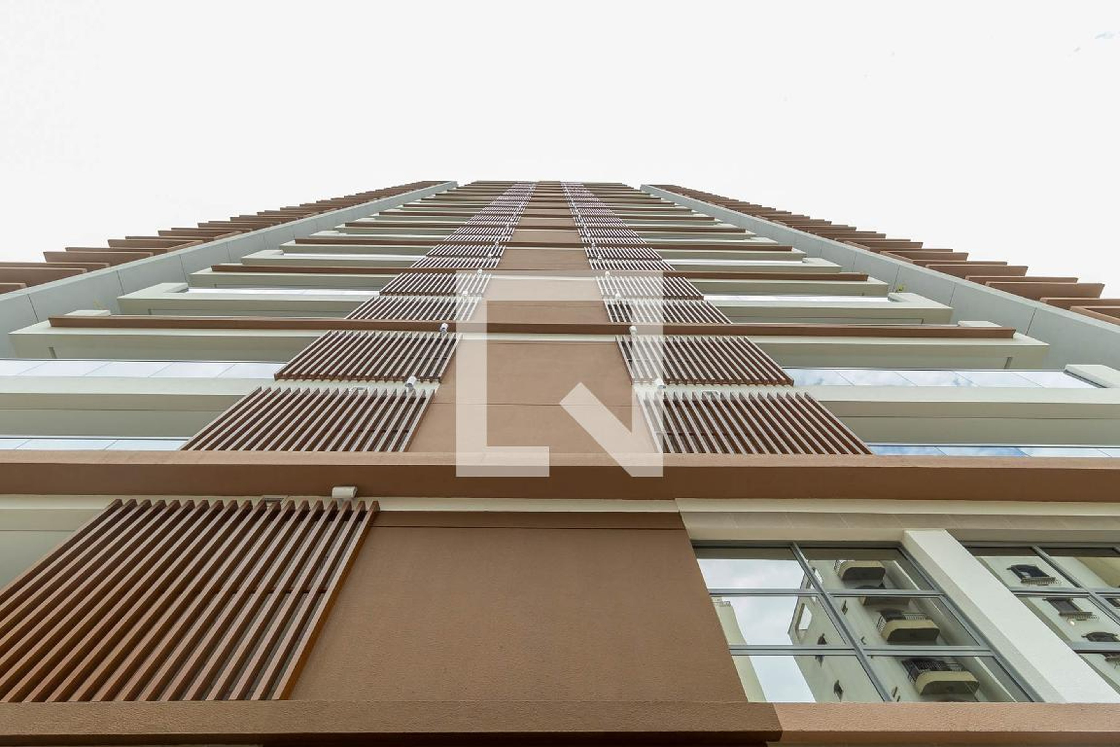 Fachada Condomínio em Rua Domingos Augusto Setti, 200