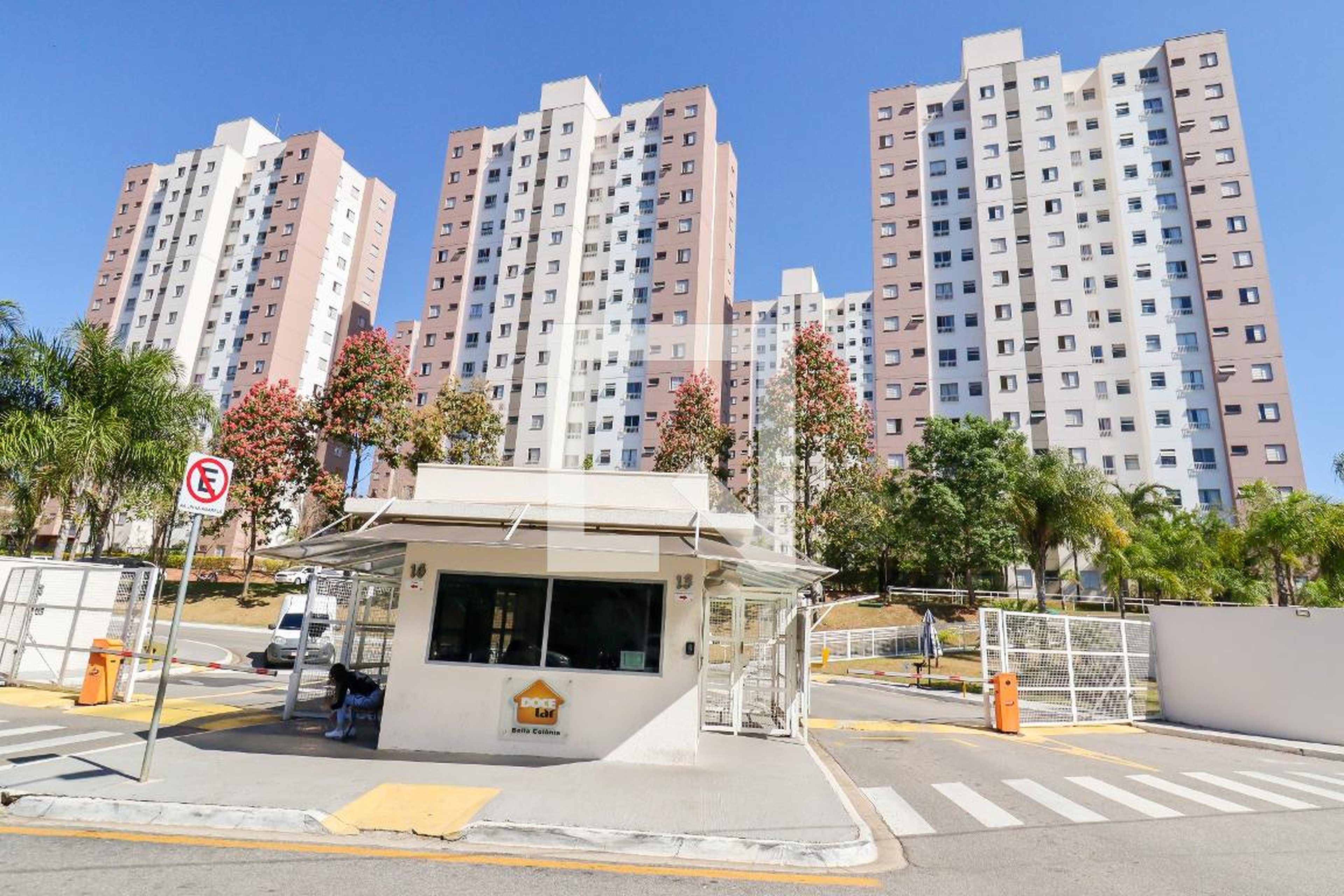 Fachada do Prédio Condomínio Doce LAR Bella Colonia