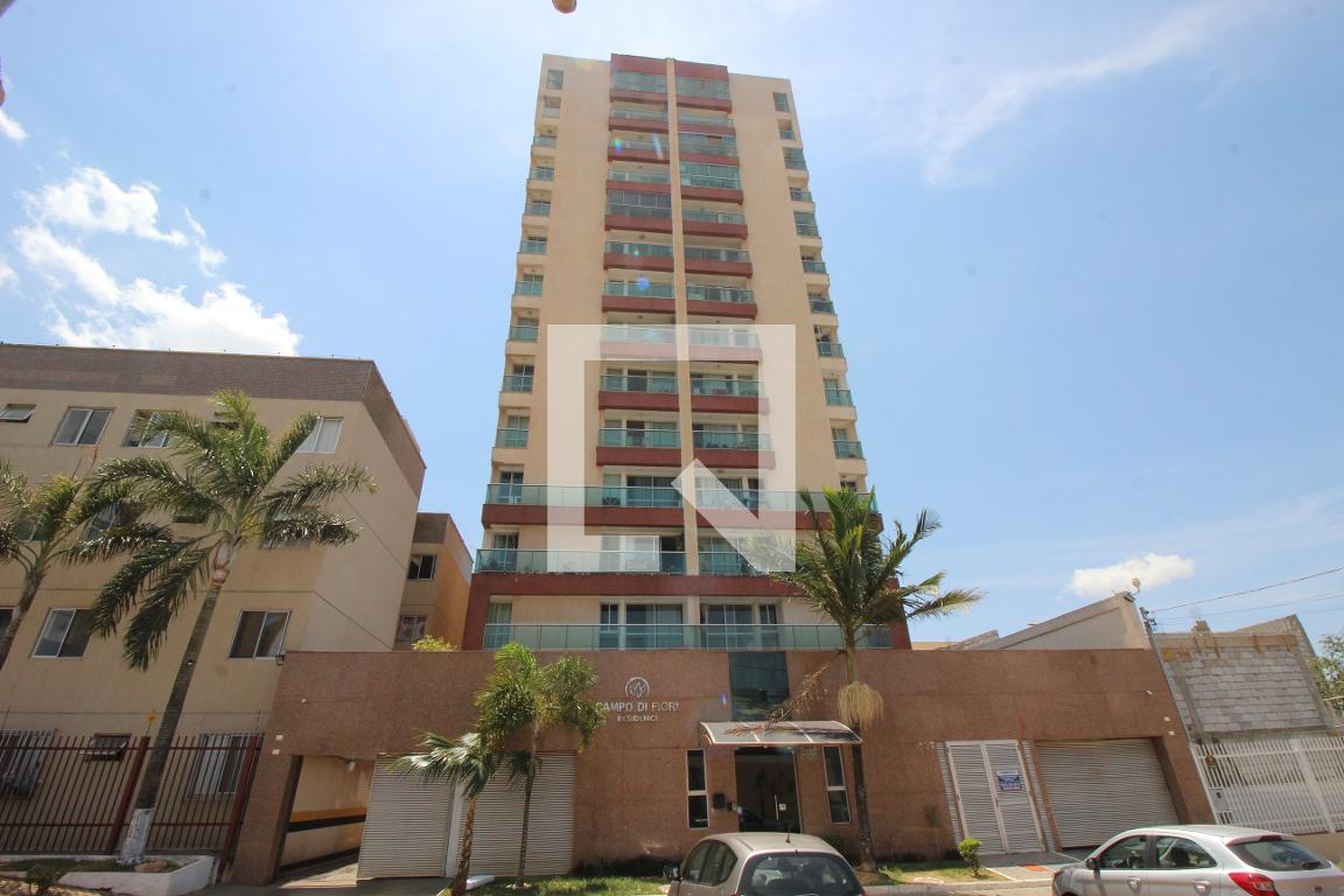 Fachada Condomínio em Qs 5 Rua 310, 2