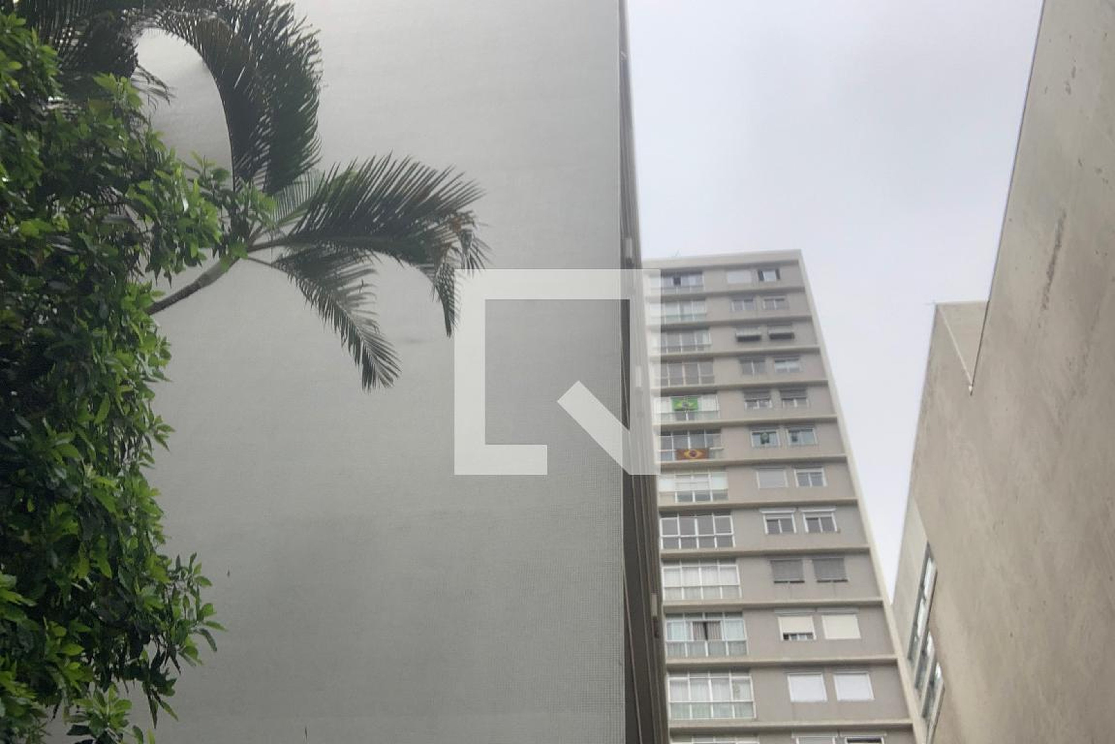 Fachada do Prédio Condomínio Orleans e Bragança