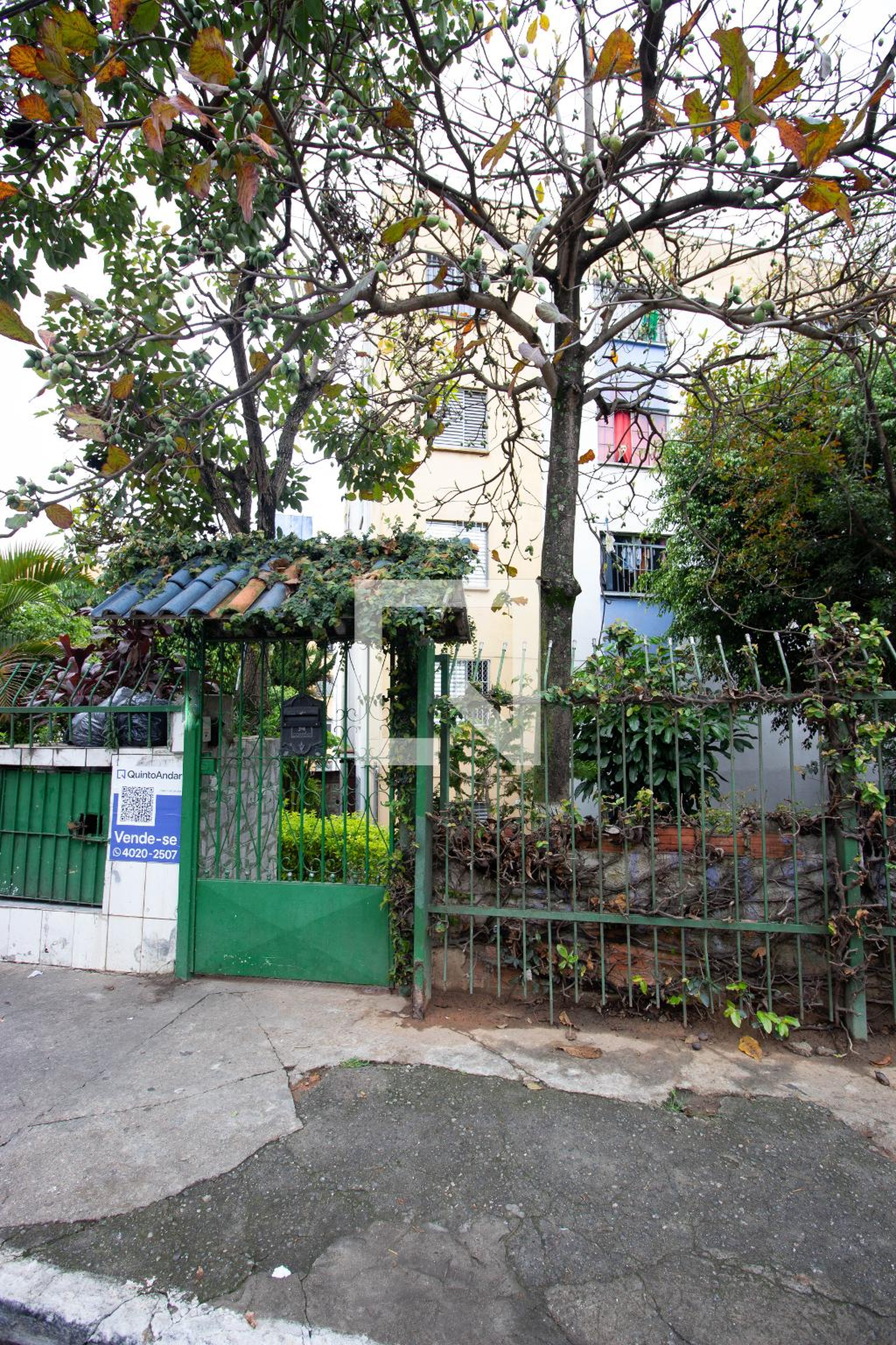 Fachada Condomínio em Rua Manoel Rodrigues, 130