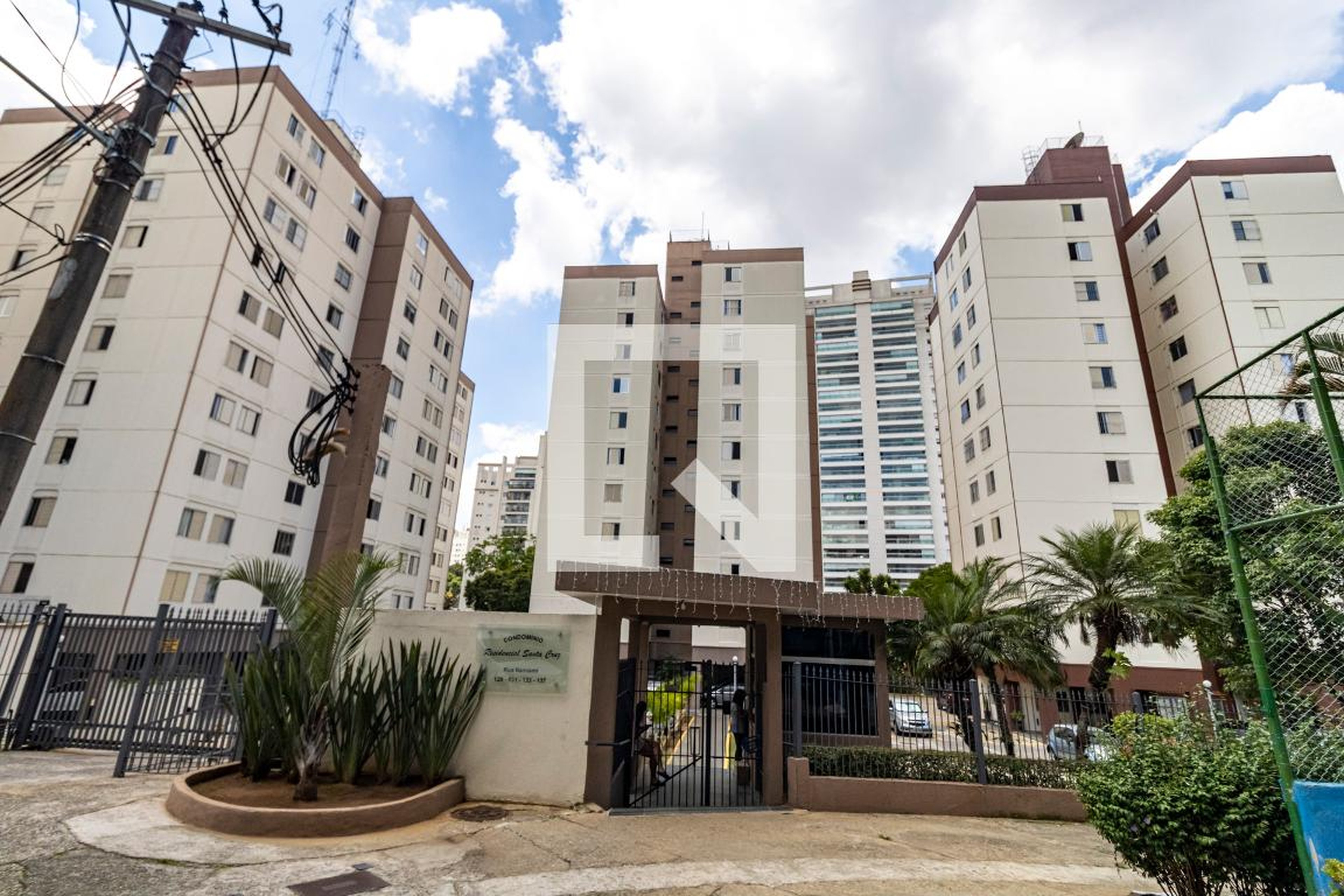 Fachada do Condomínio Residencial Santa Cruz