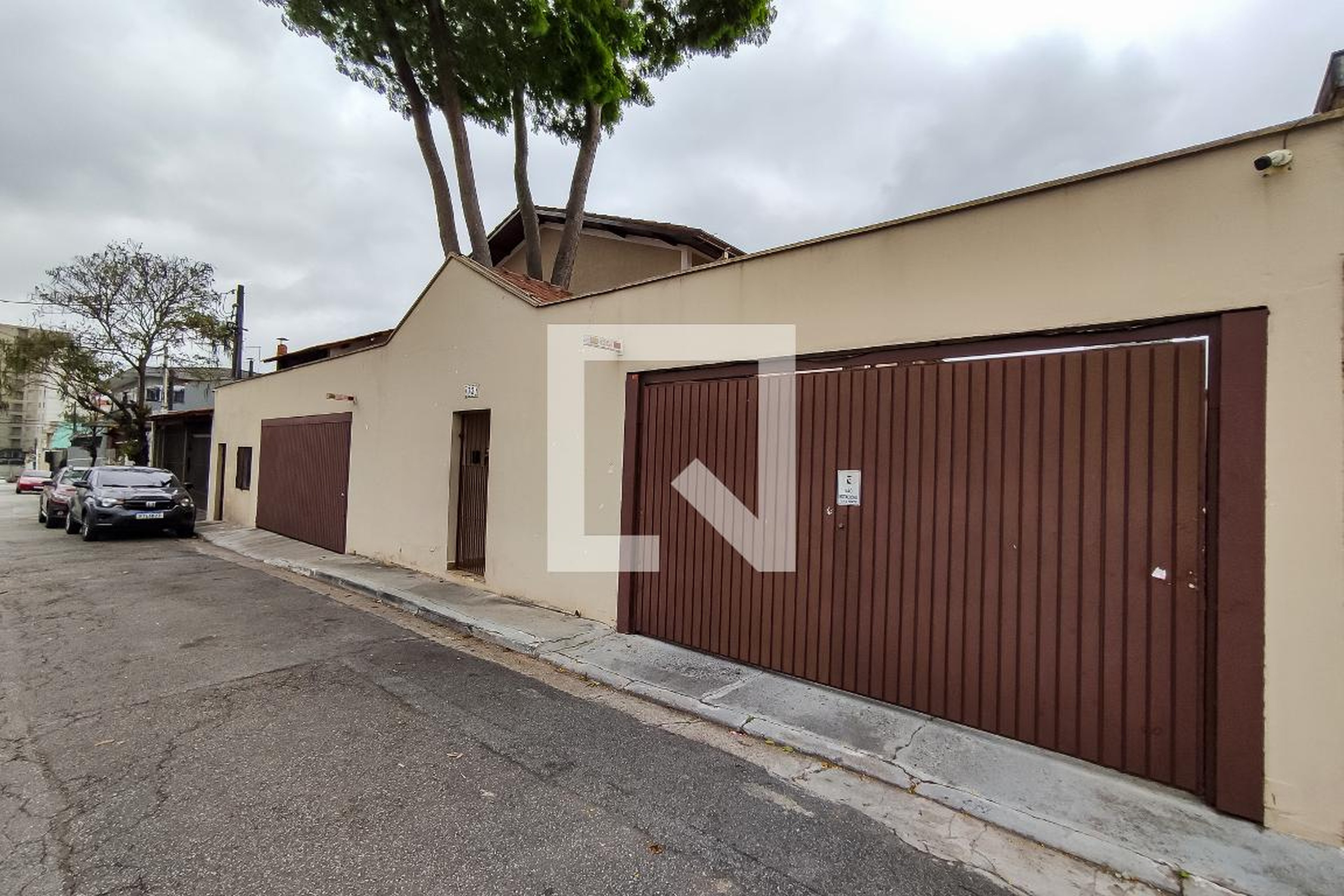 Fachada Condomínio em Rua Valdomiro, 72