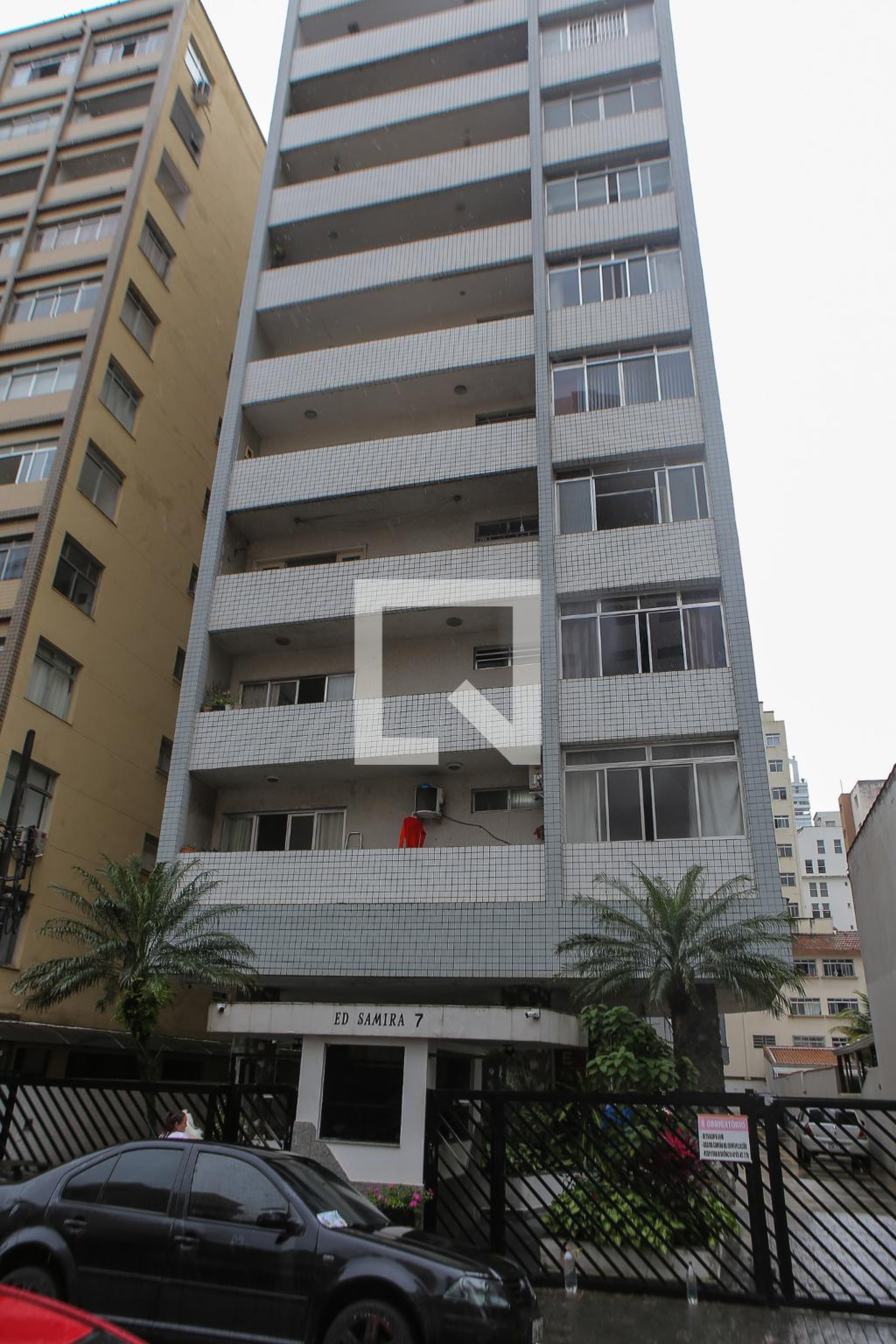 Fachada Condomínio em Rua Sampaio Moreira, 307