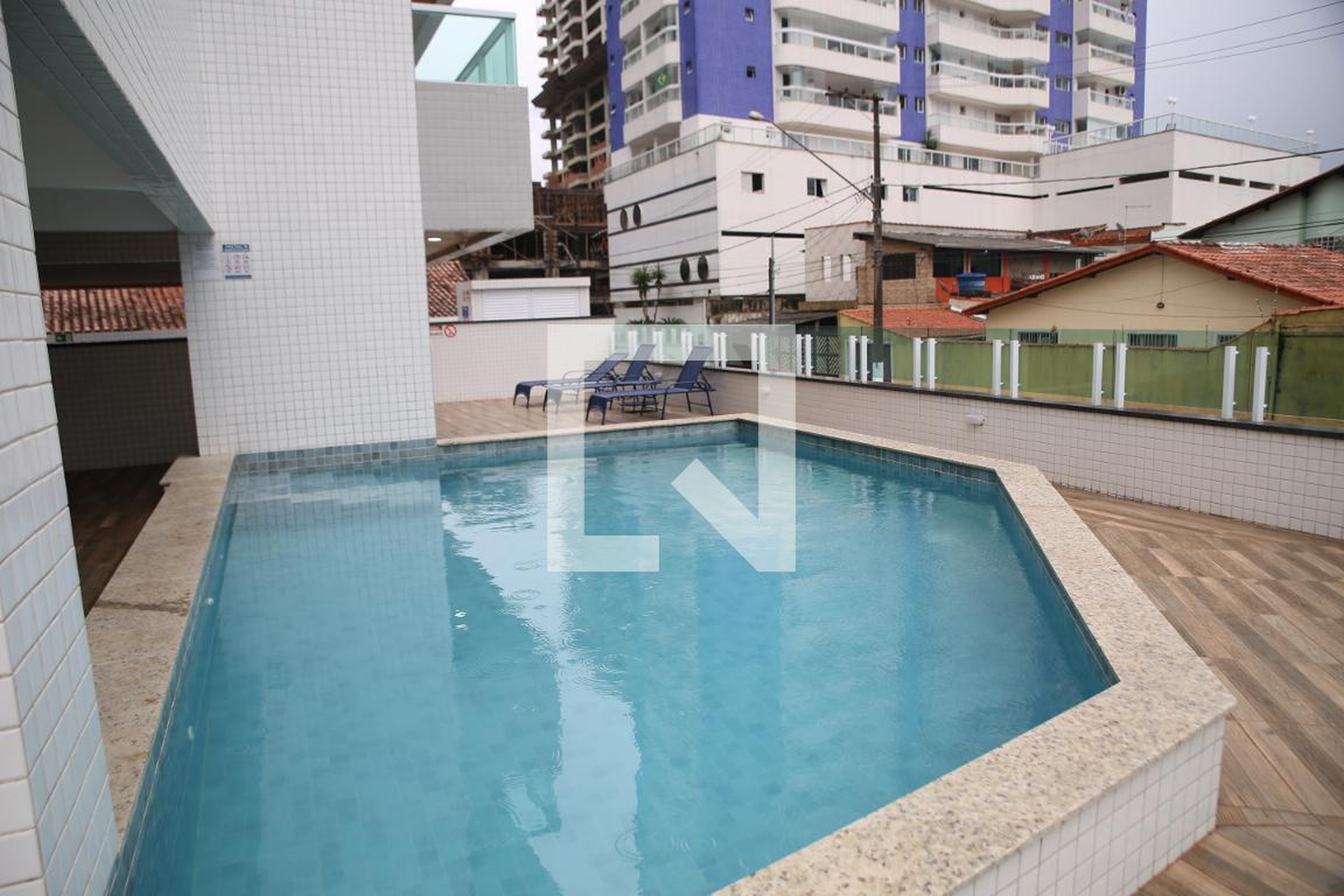 Piscina - Edifício Residencial Montevidéu