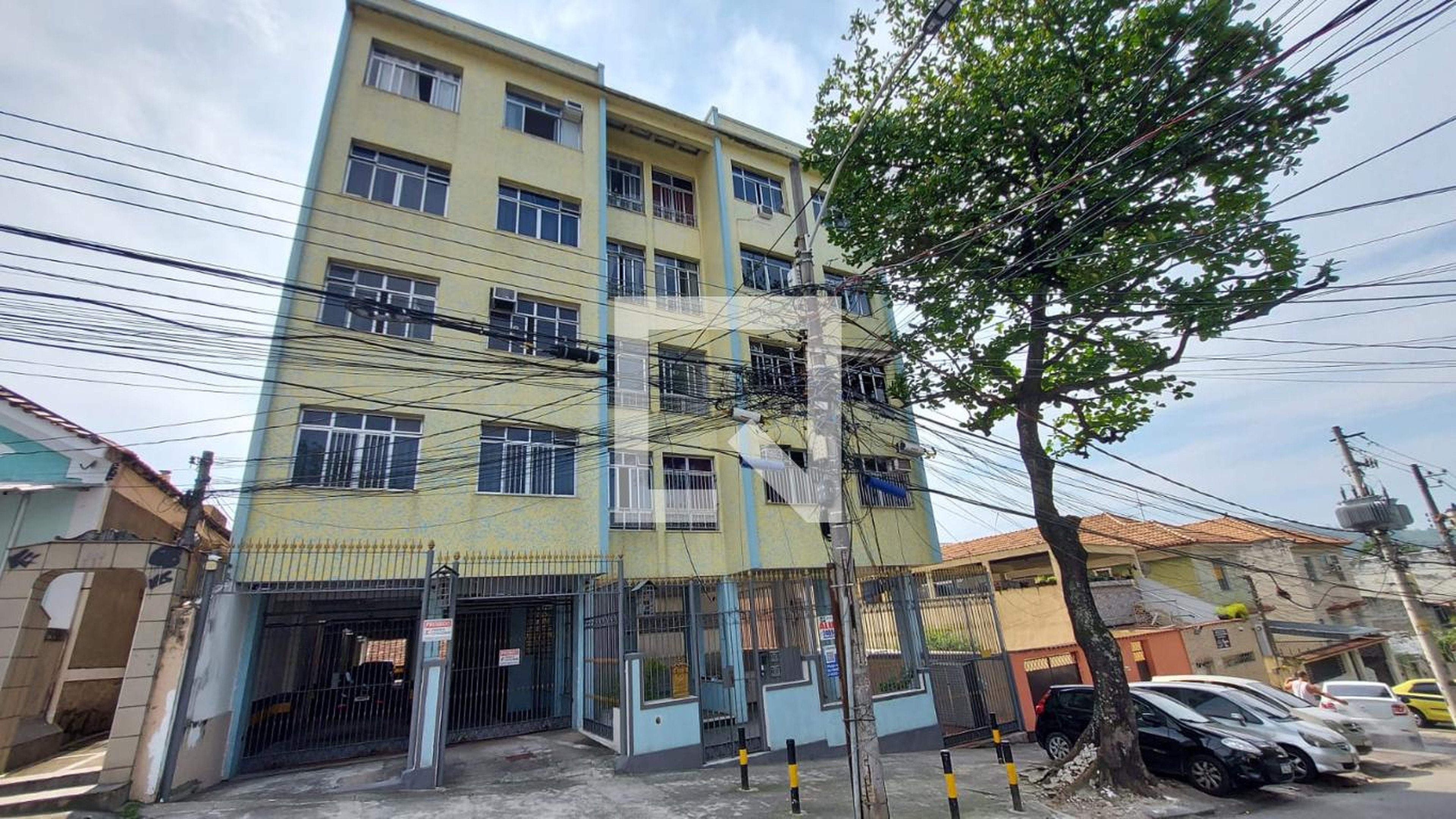 Fachada do Prédio Condomínio Gonçalves