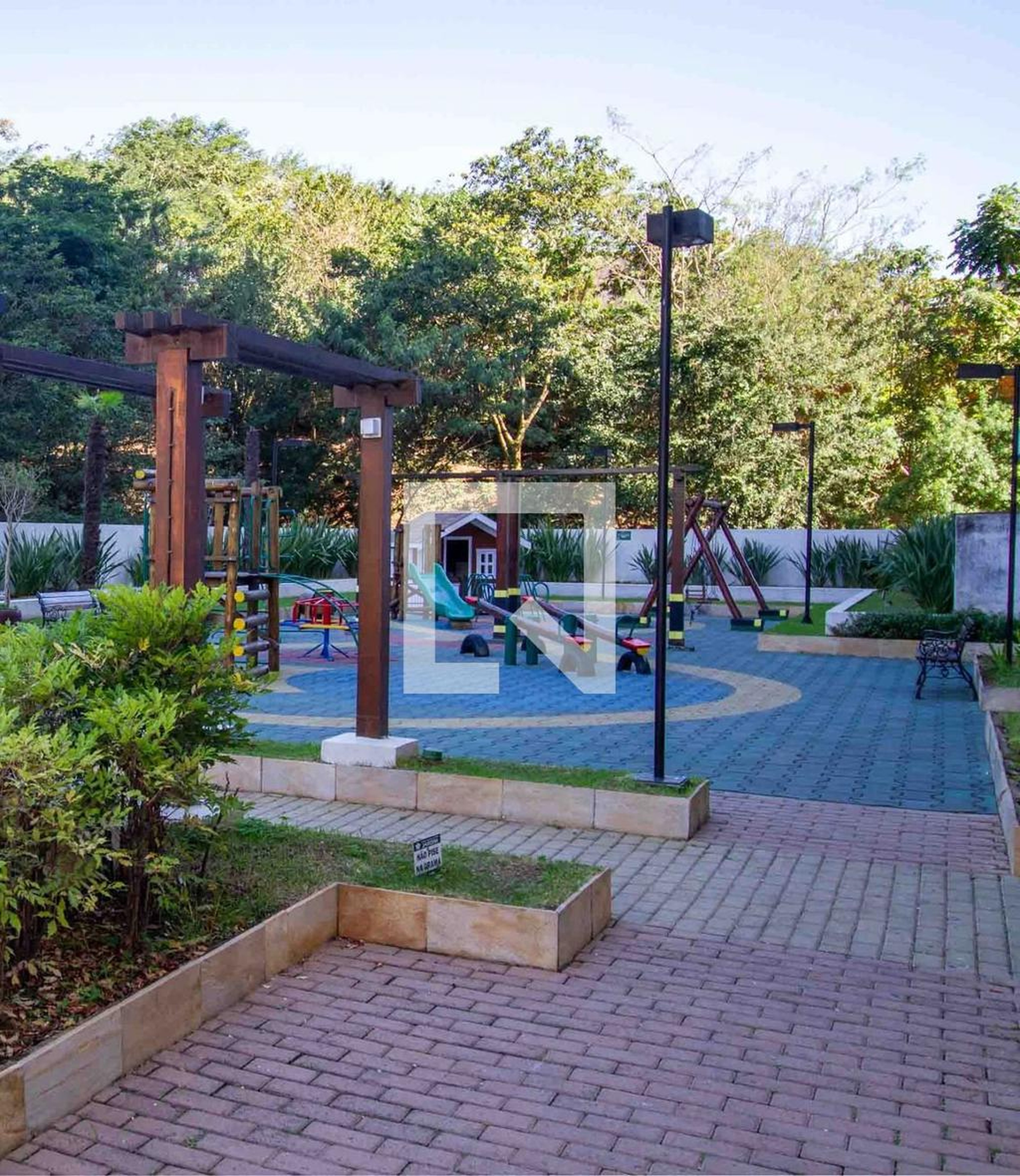 Playground - Parque das Flores  Residencial Jardim