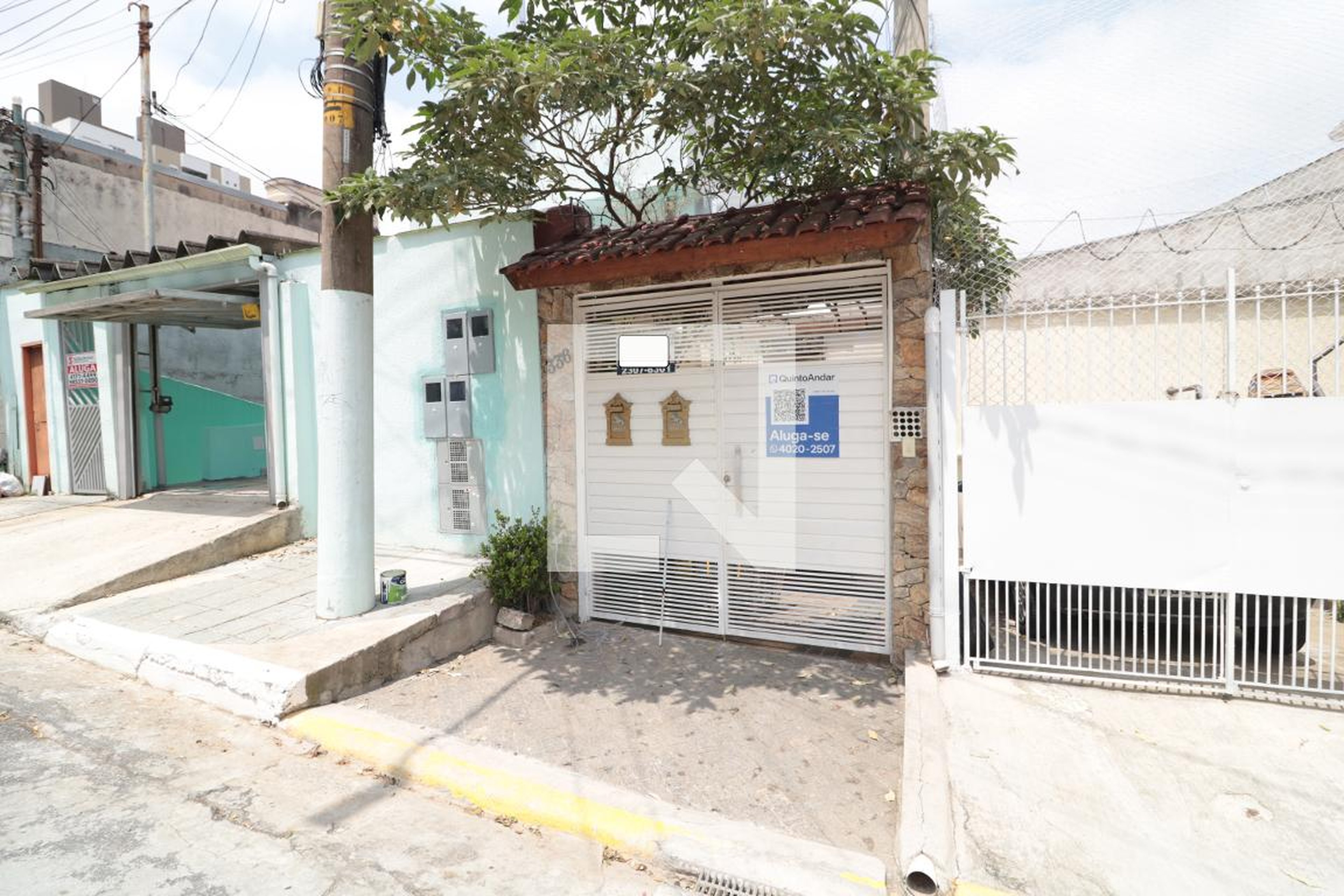 Fachada Condomínio em Rua Fernão Marques, 336