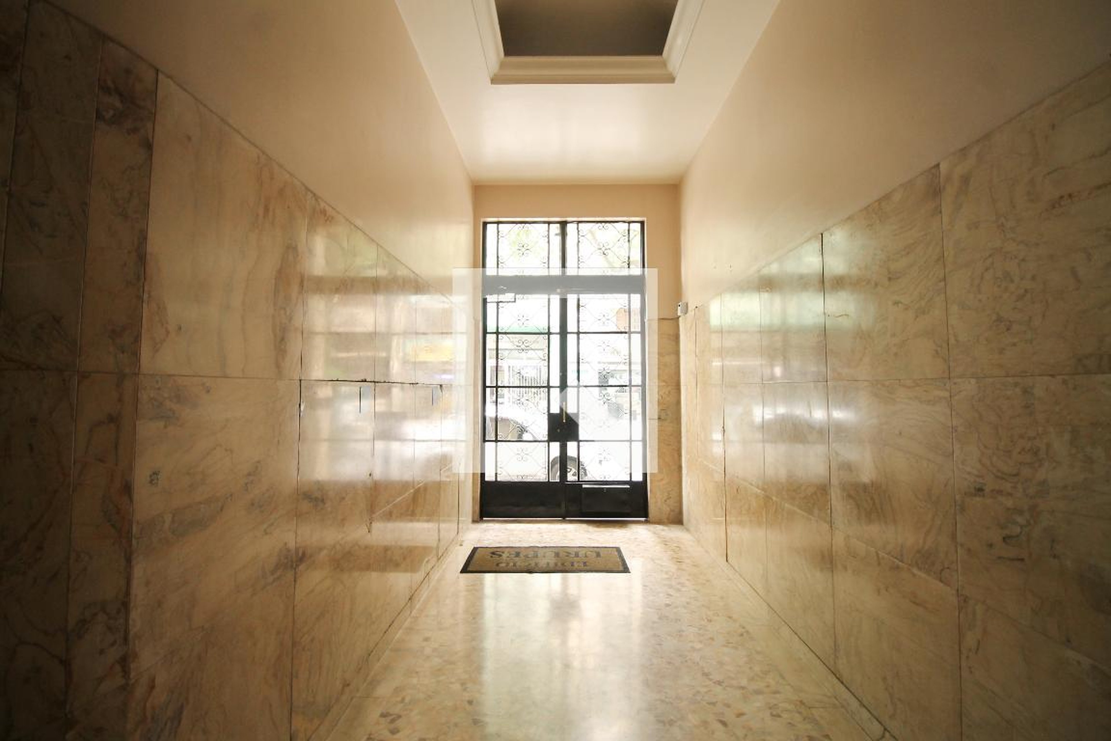 Hall - Edifício S Urupês