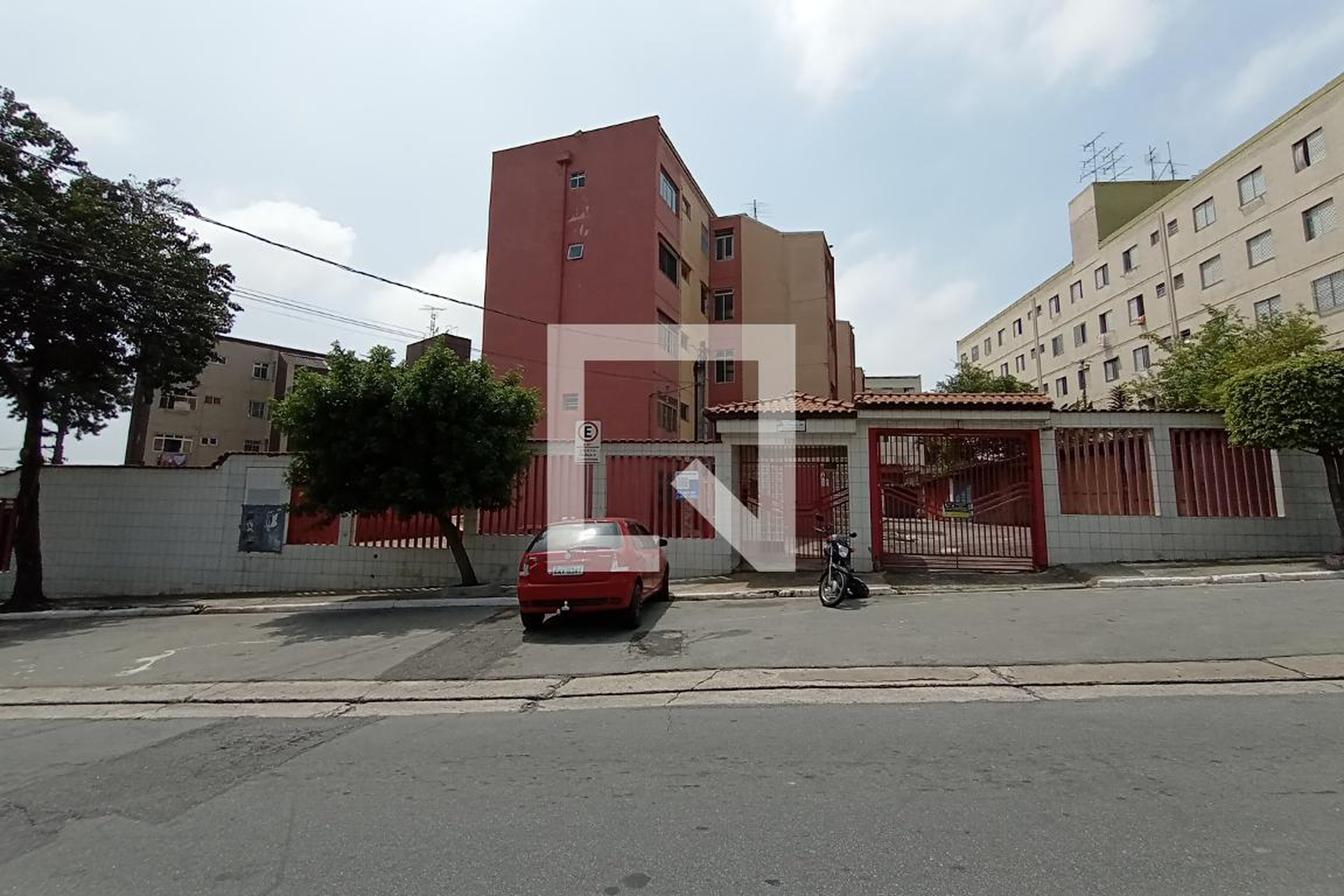 Fachada Condomínio em Rua Padre Tomás de Vilanova, 122