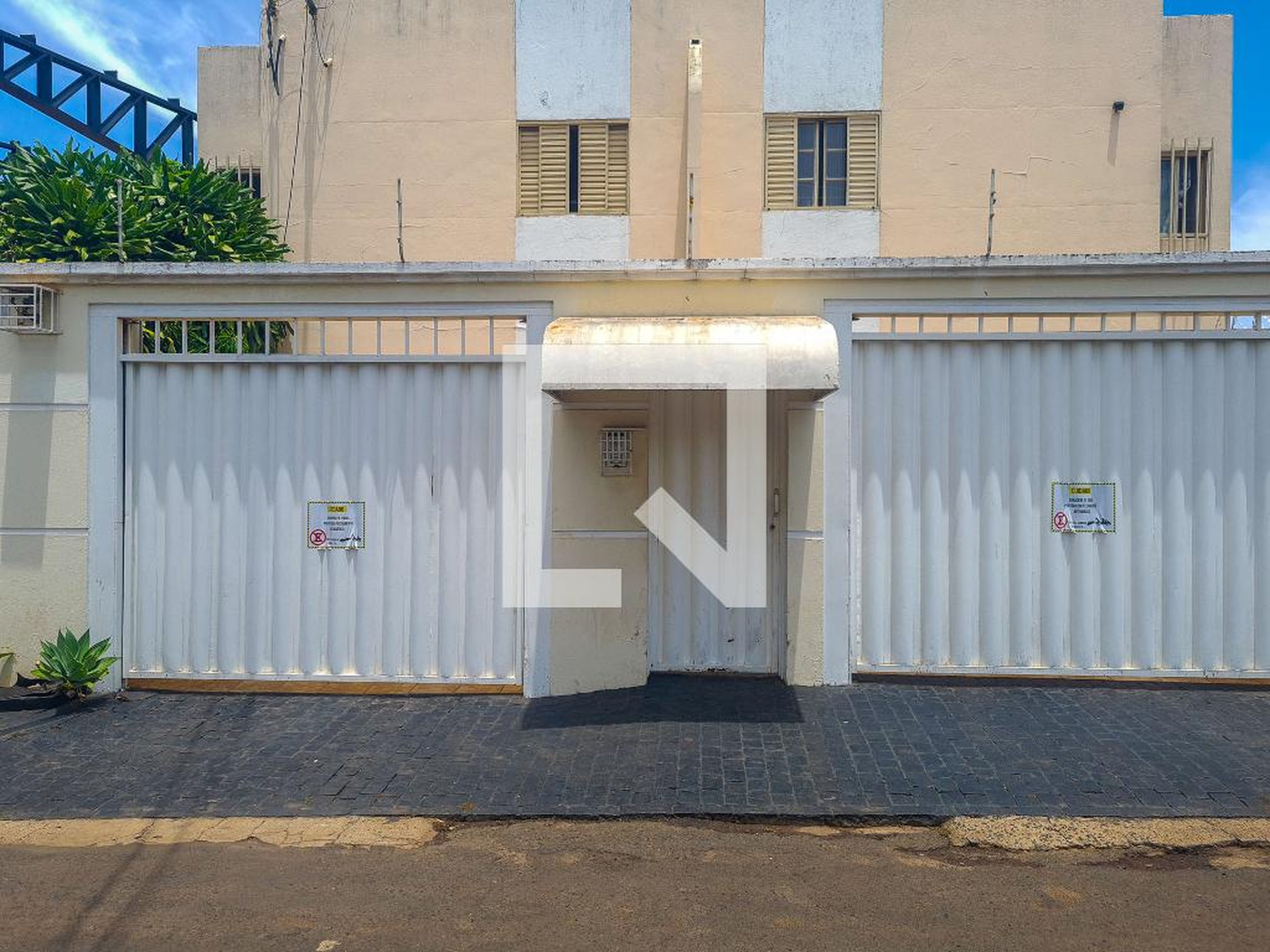 Fachada Condomínio em Rua Espírito Santo, 745