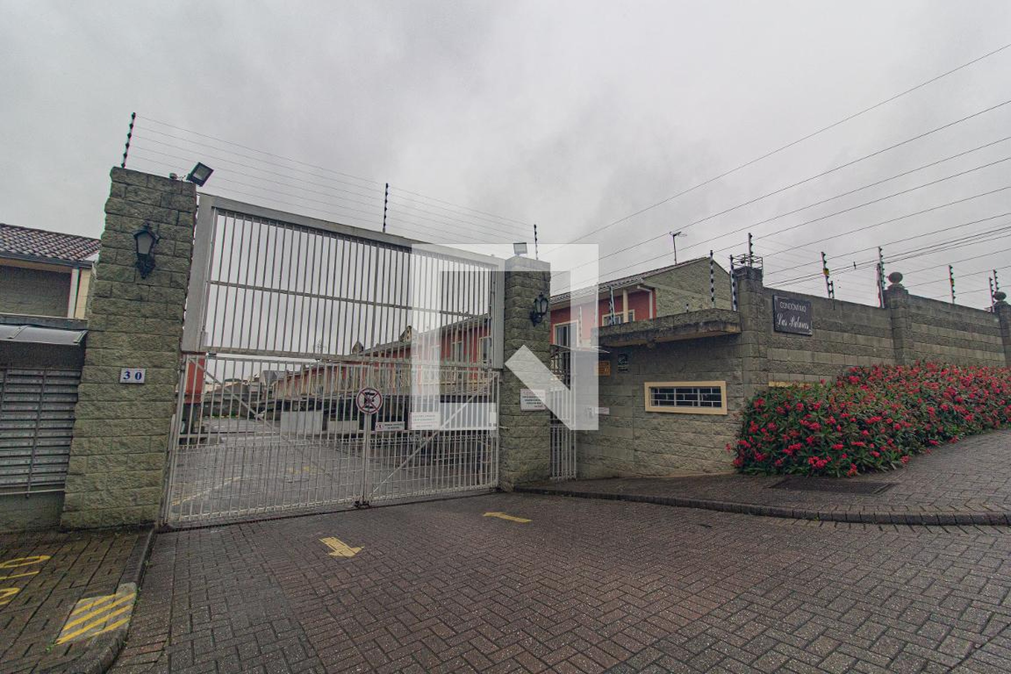 fachada do Condominio Condomínio Conjunto Residencial Las Palmas