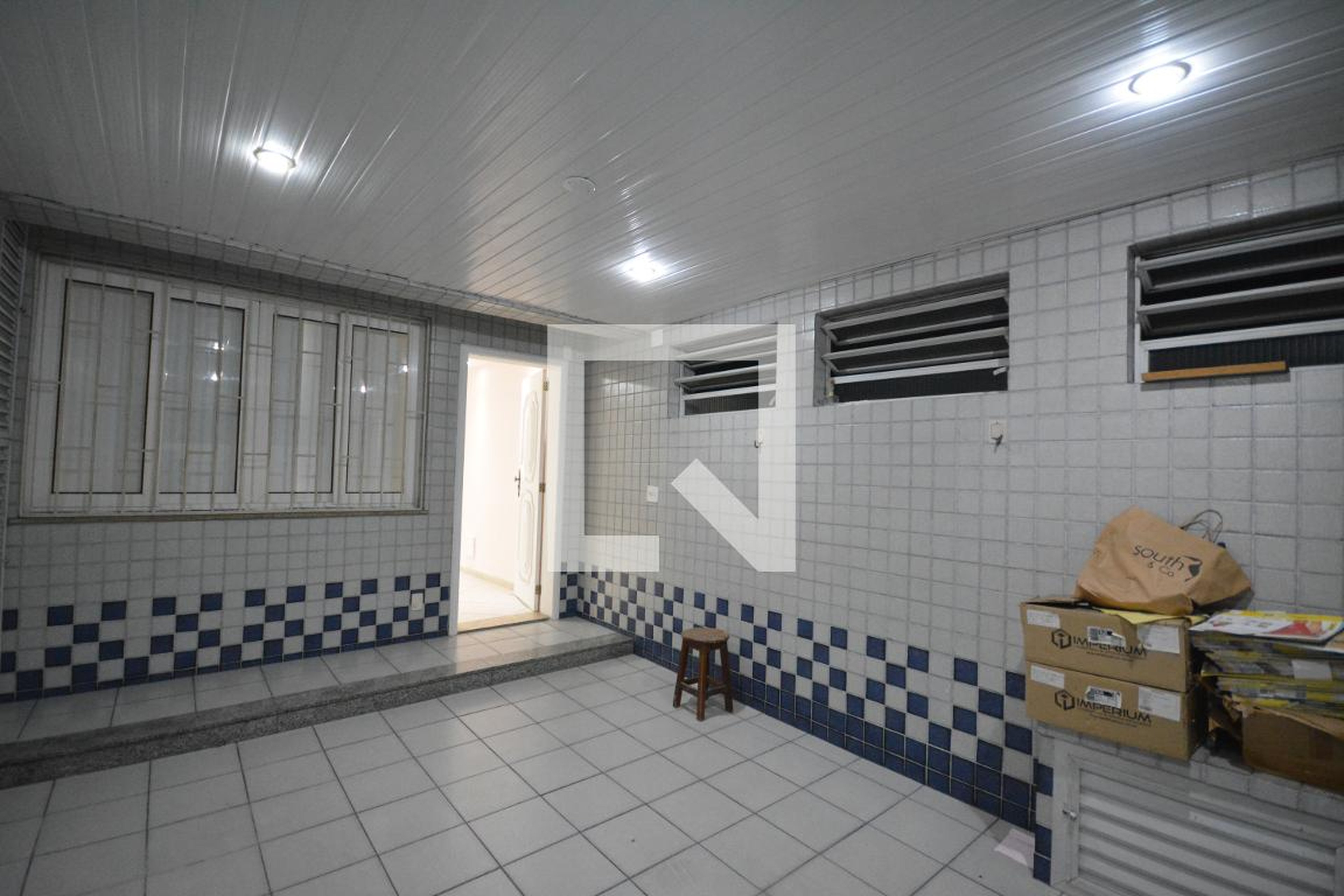 Fachada Condomínio em Rua Osmundo Pímentel, 60