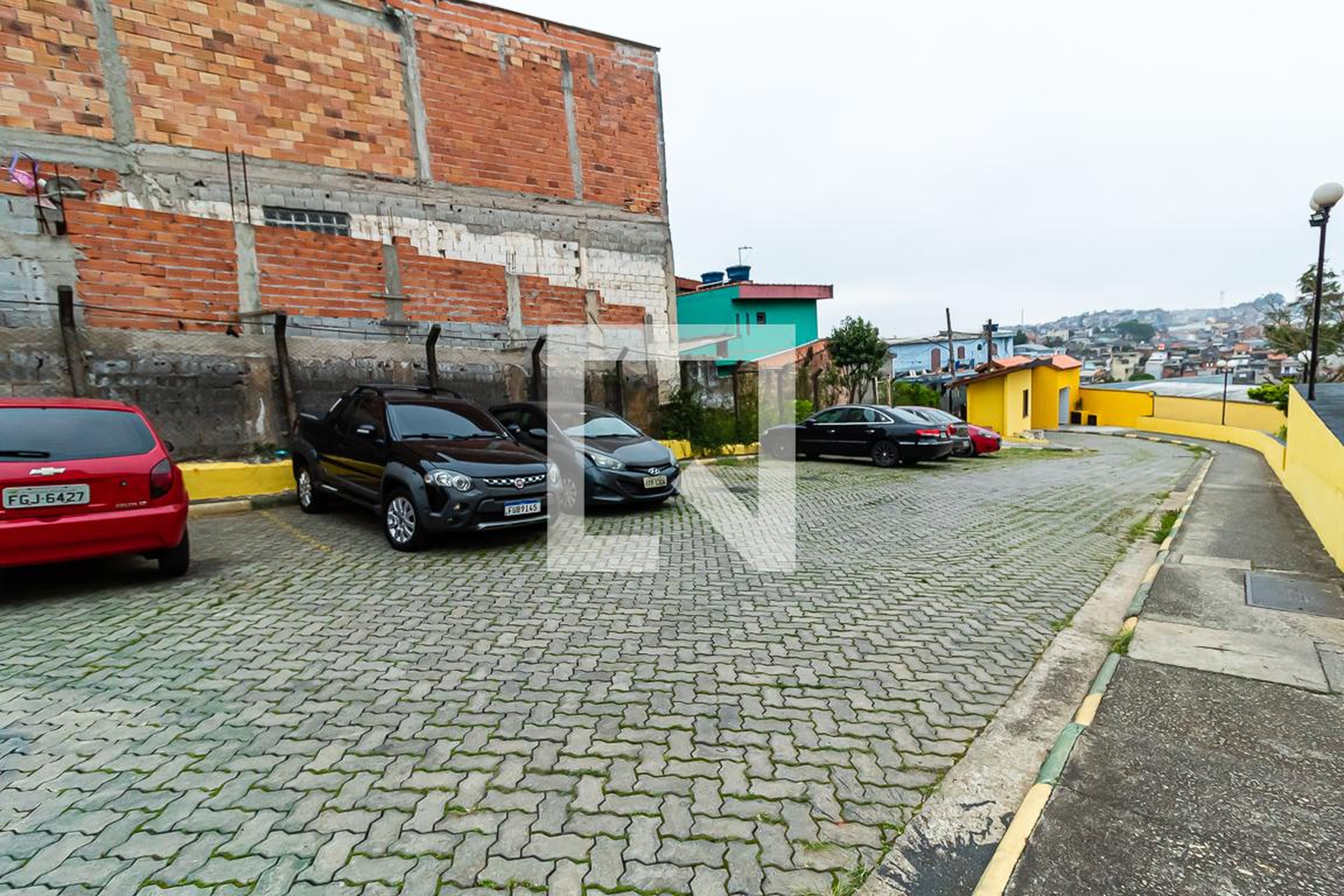 Estacionamento - Residencial Vitoria