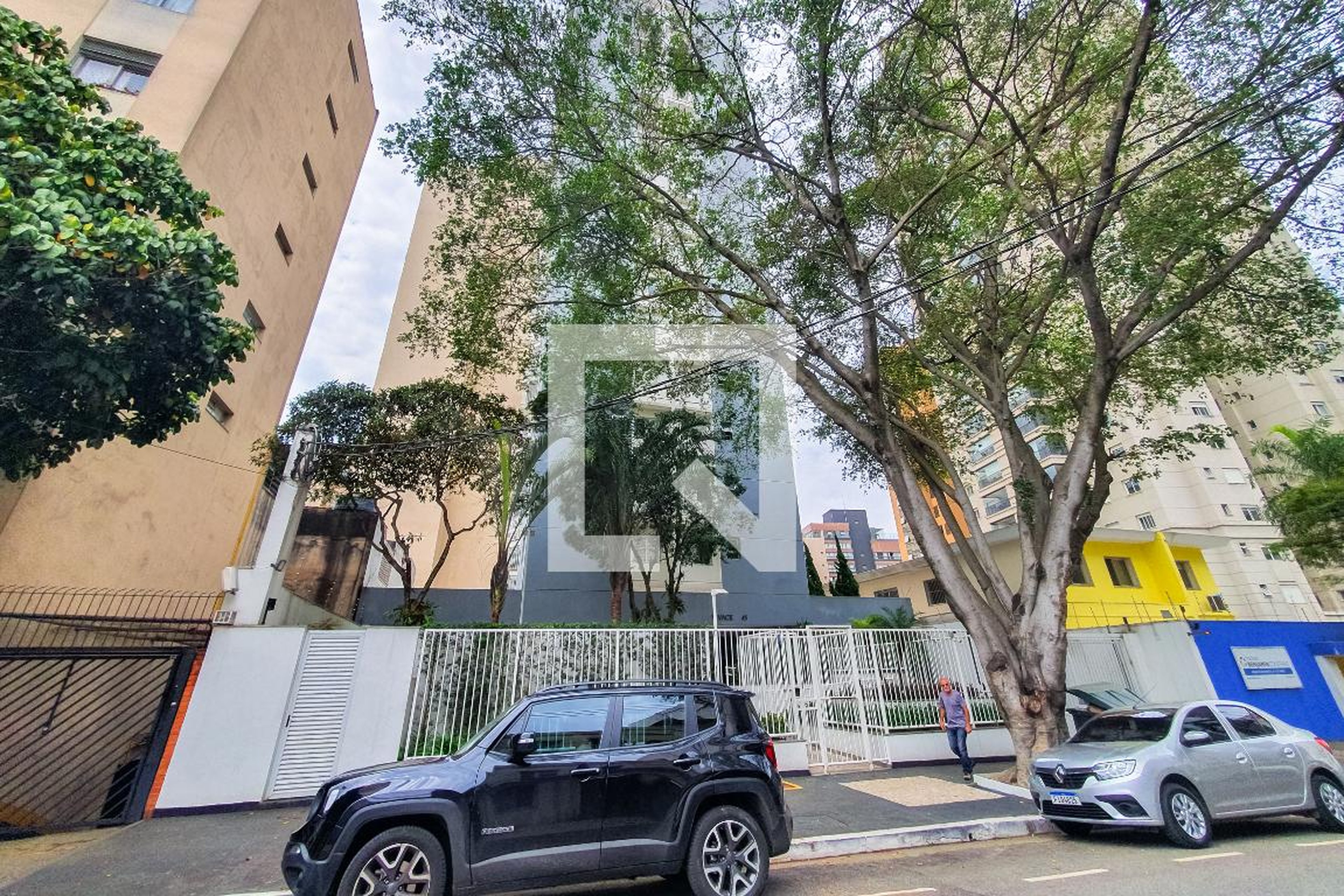 Fachada Condomínio em Rua José Antônio Coelho, 46