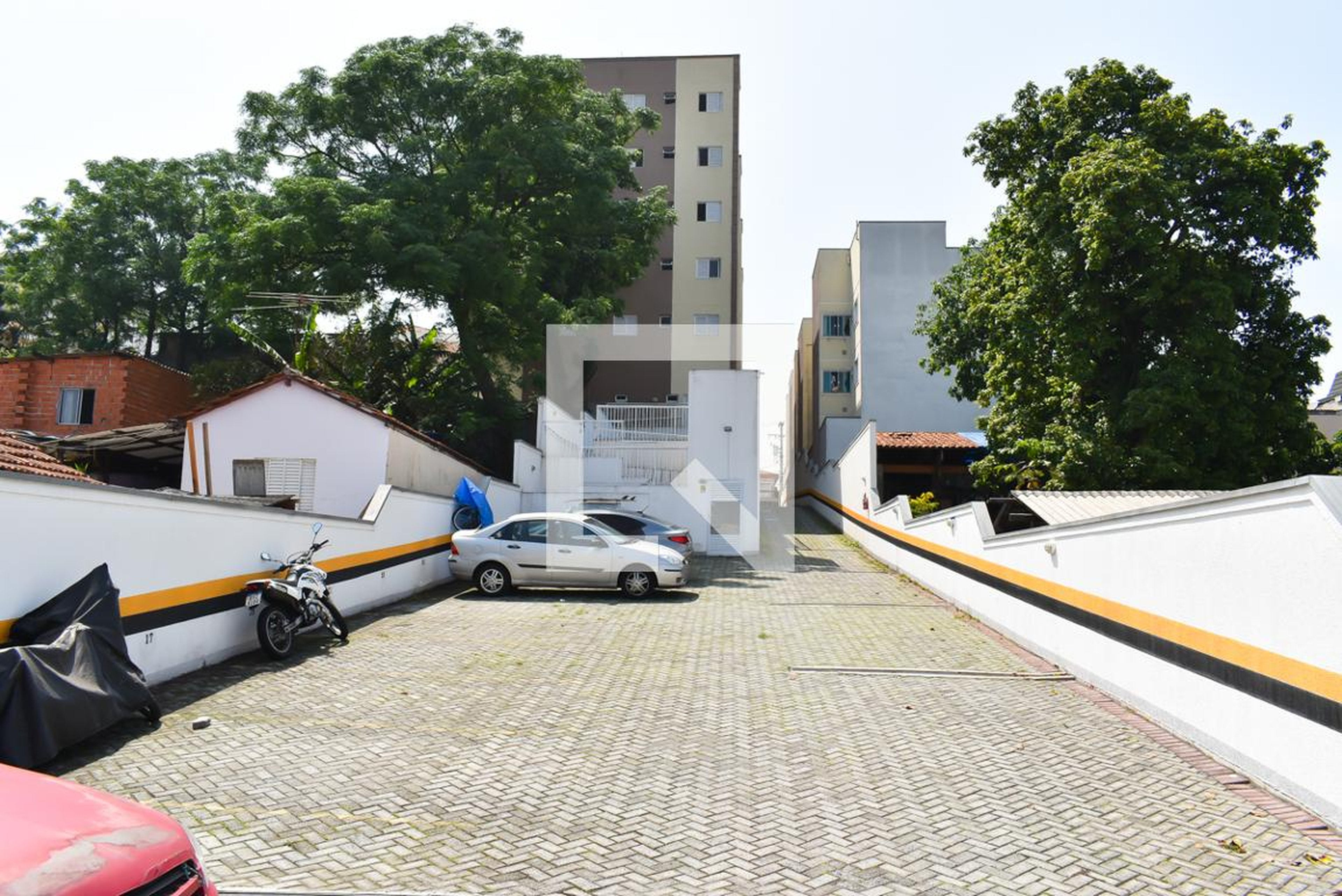 Estacionamento - Residencial Muro Alto