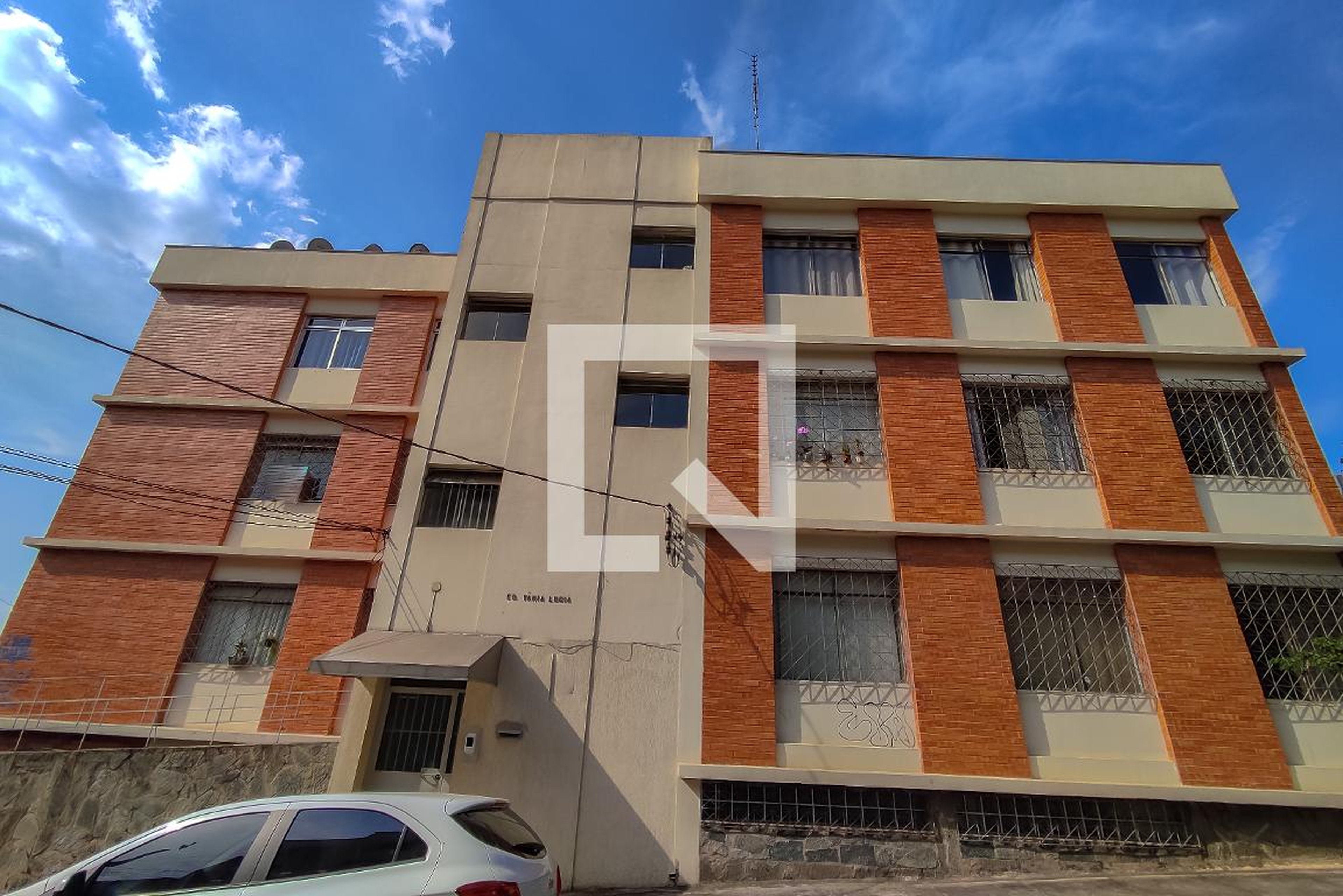 Fachada Condomínio em Rua Rio Doce, 225