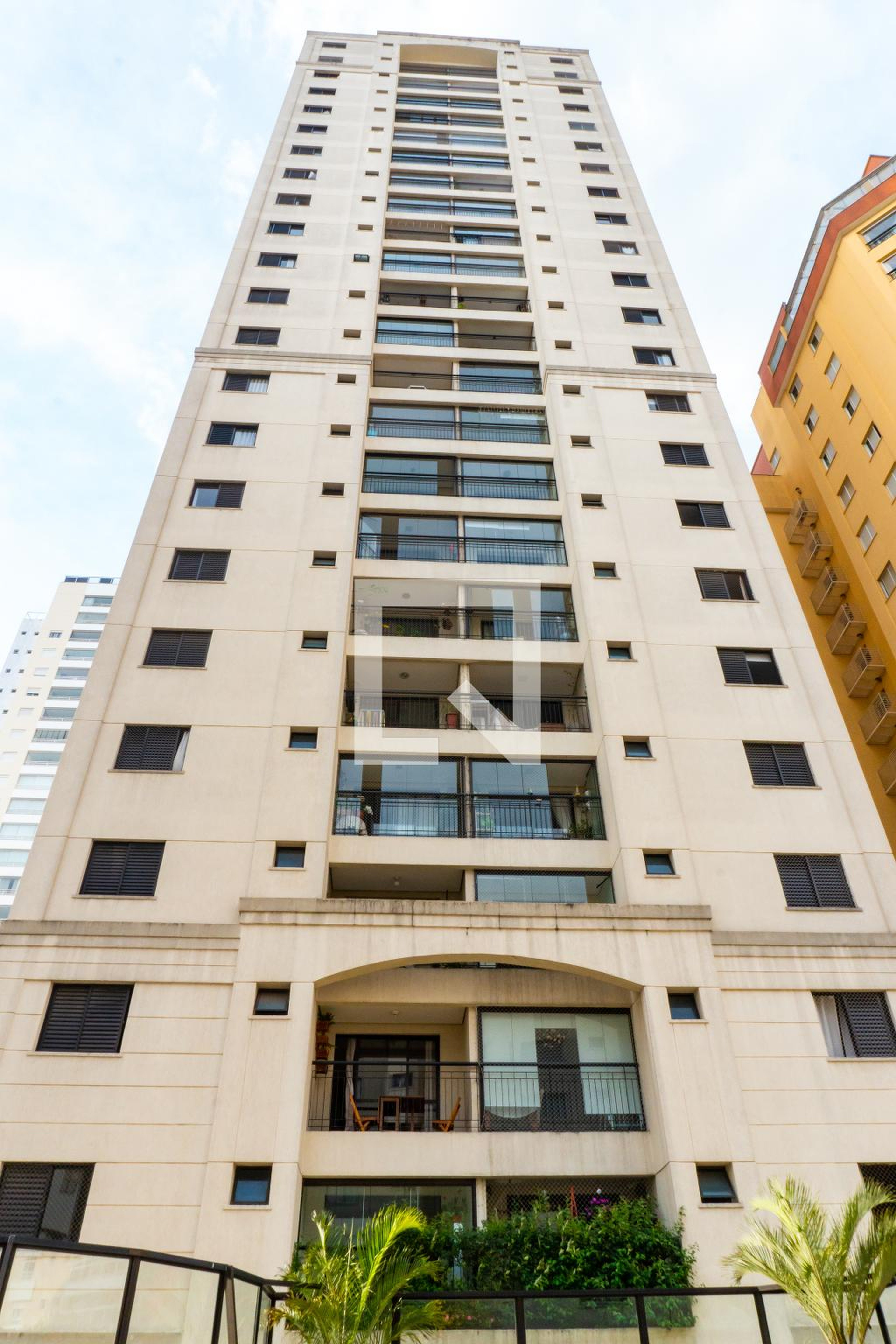 Fachada do Prédio Condomínio Coral Gables
