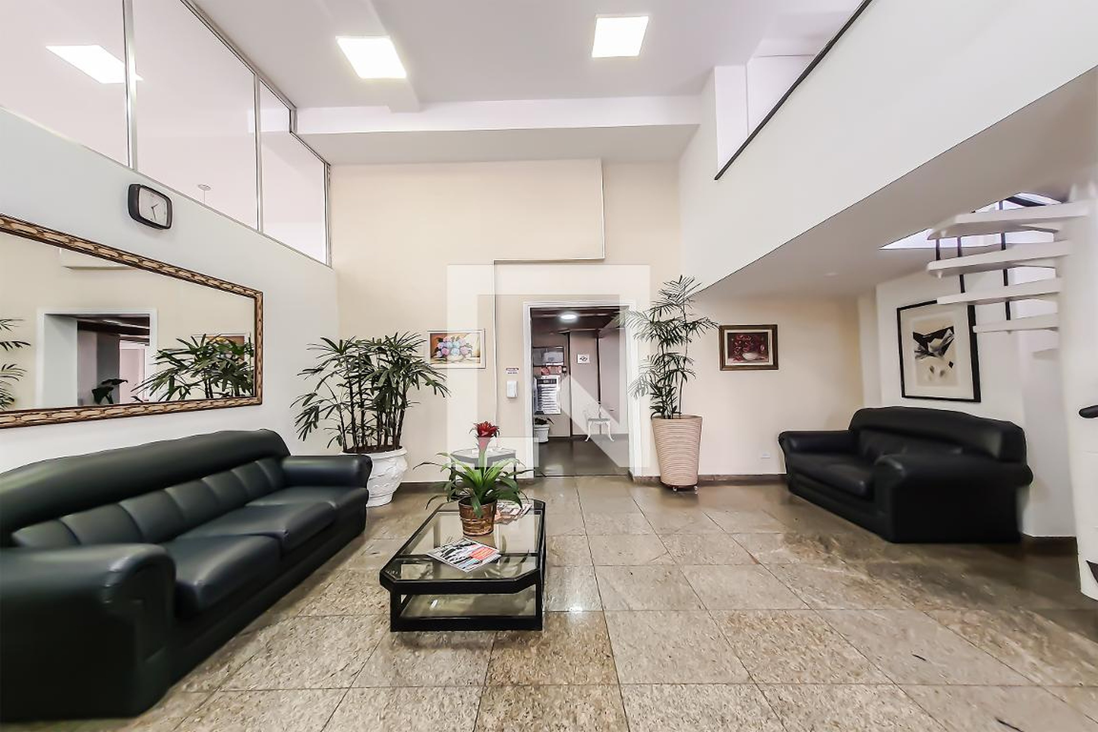 Hall de entrada - Monsieur Danny