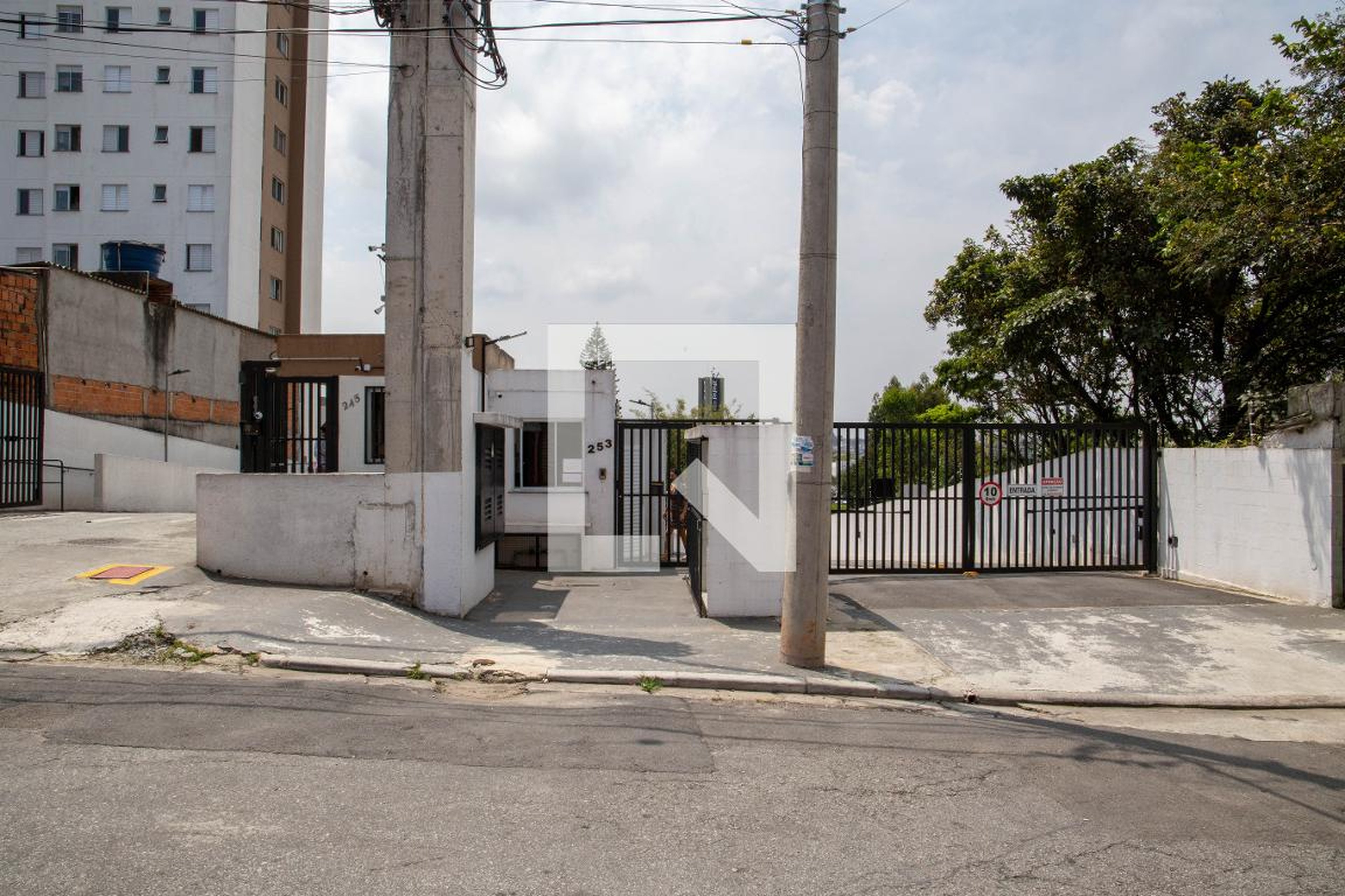 Fachada do Prédio Condomínio Portal Liberdade