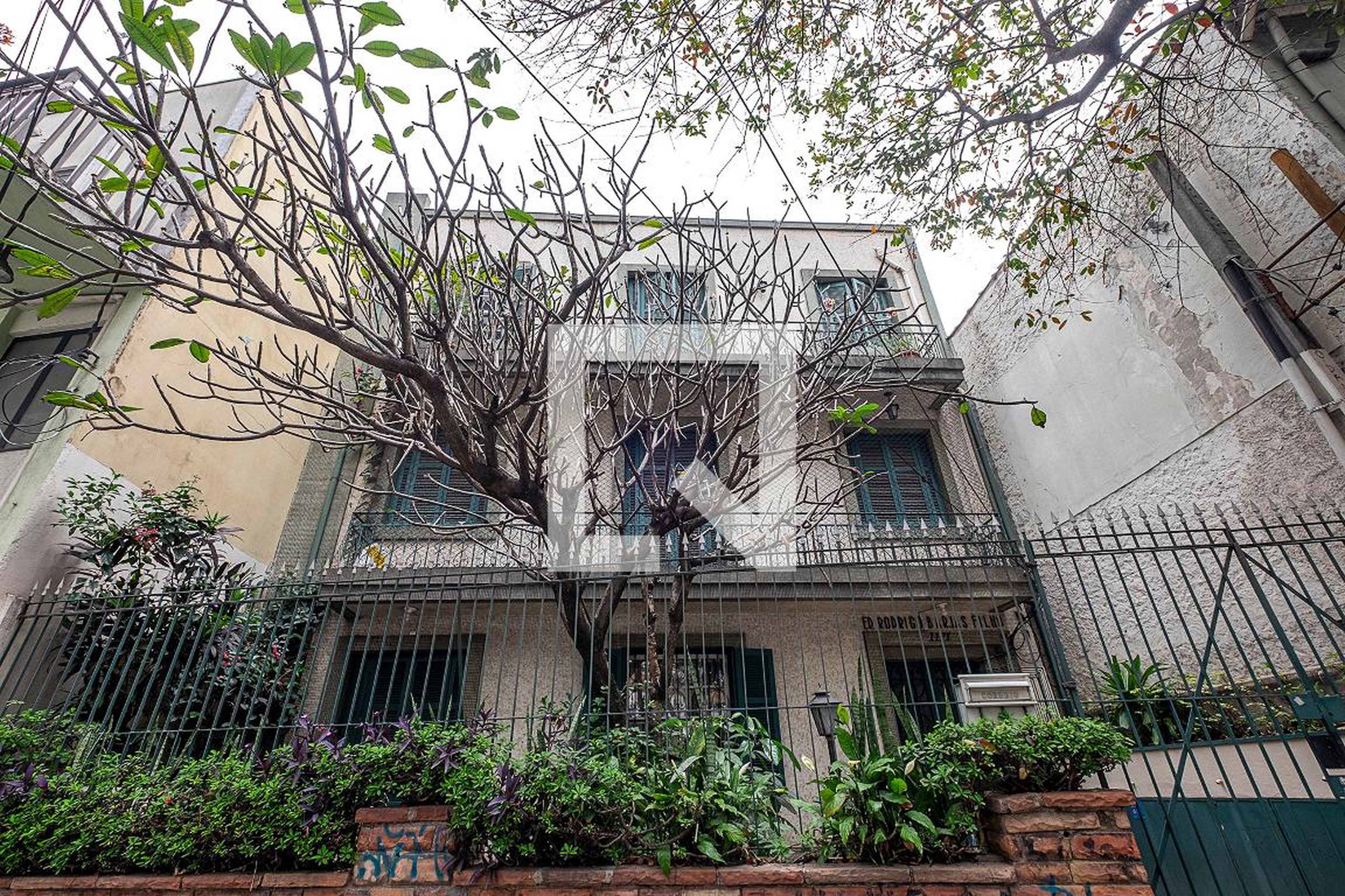 Fachada Condomínio Rodrigo Barjas Filho