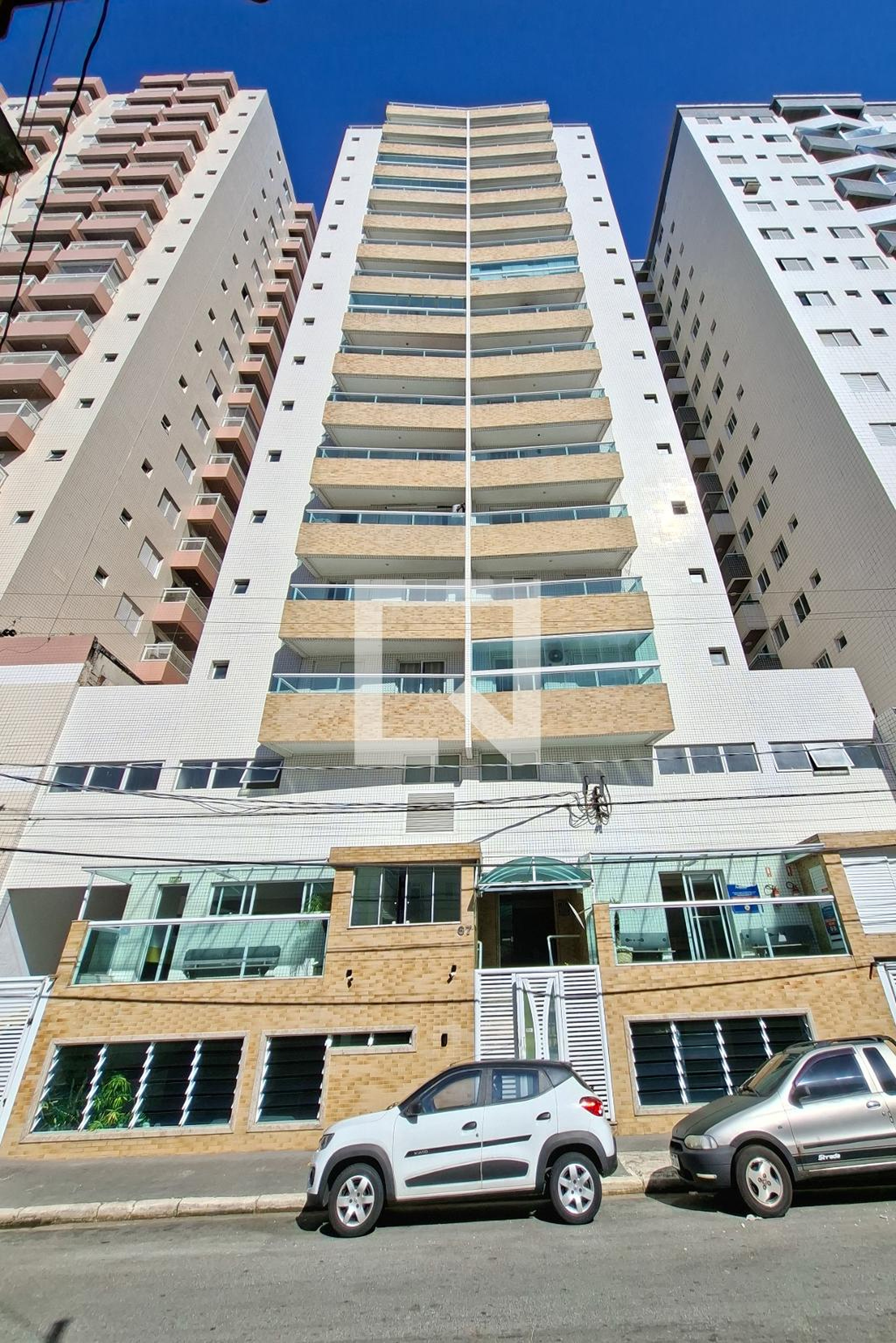 Fachada do Prédio Condomínio Simun