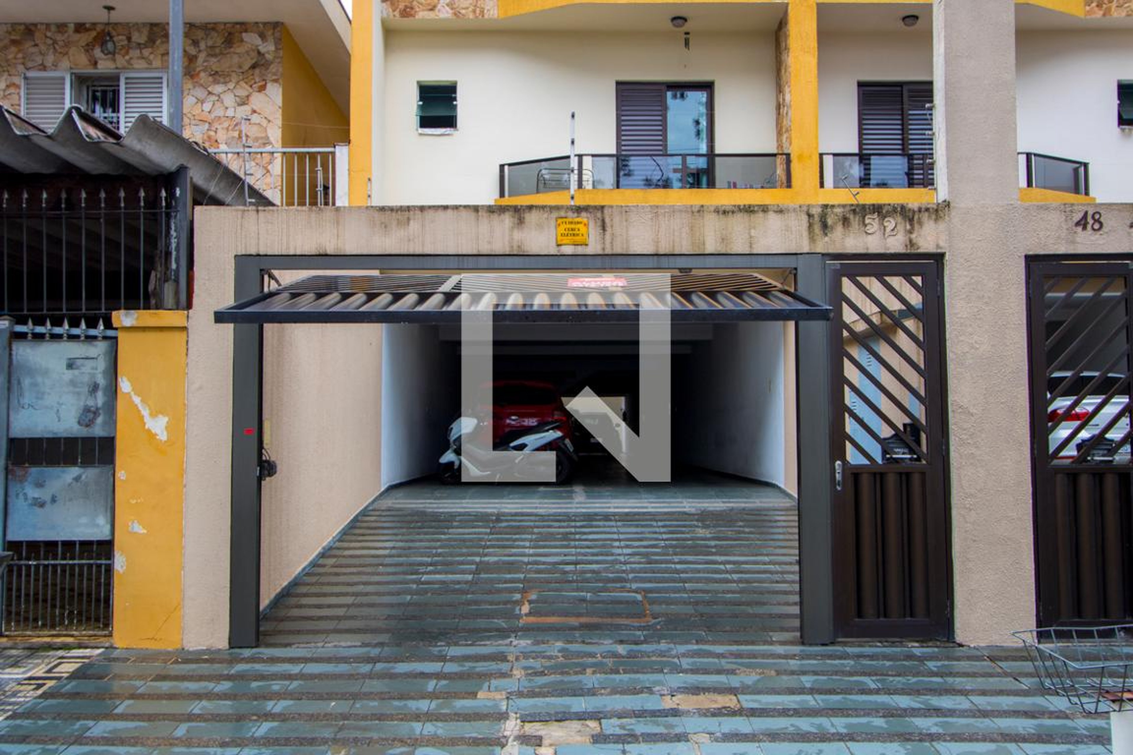 Fachada Condomínio em Rua Cisplatina, 52