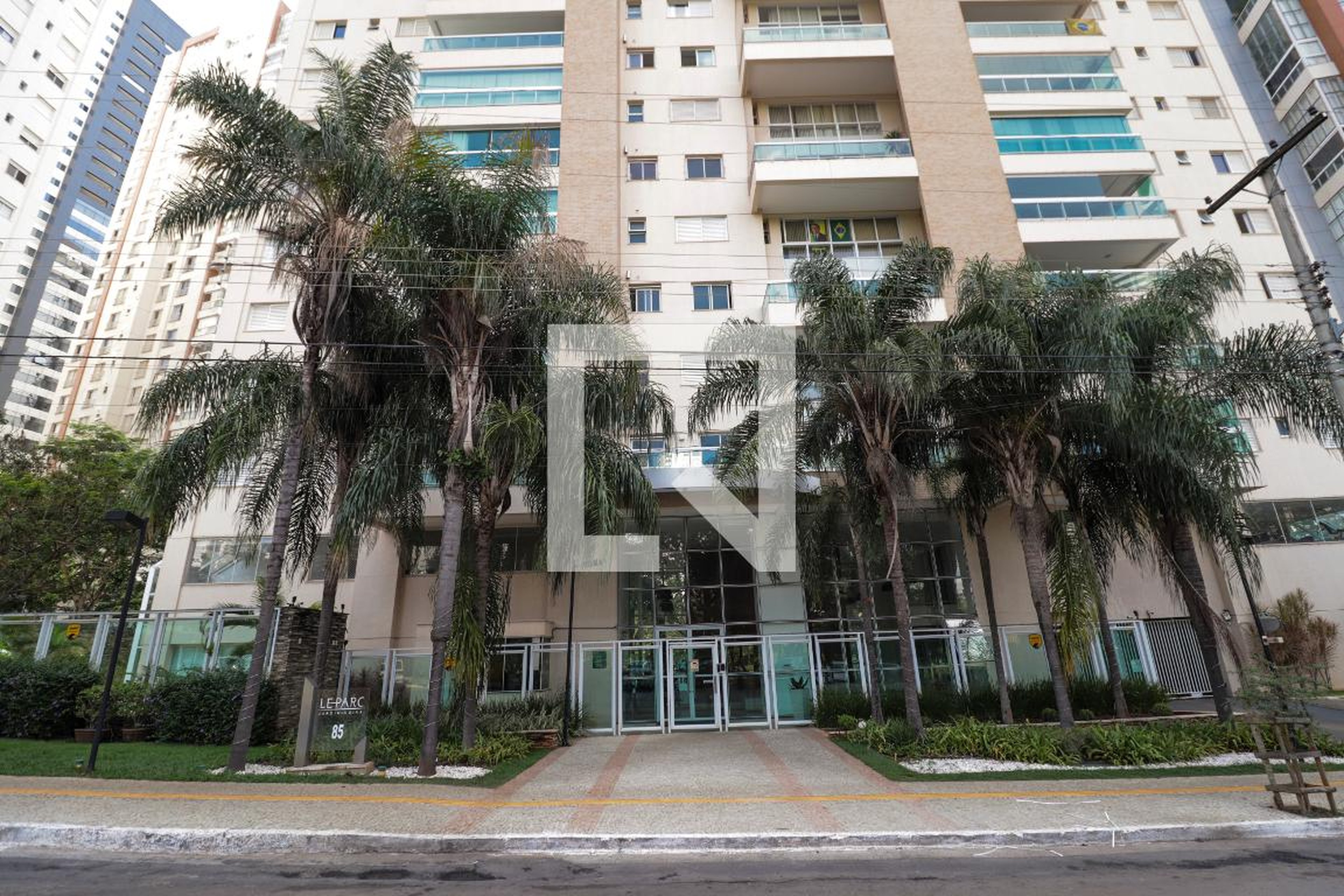 Fachada Condomínio Lê Parc