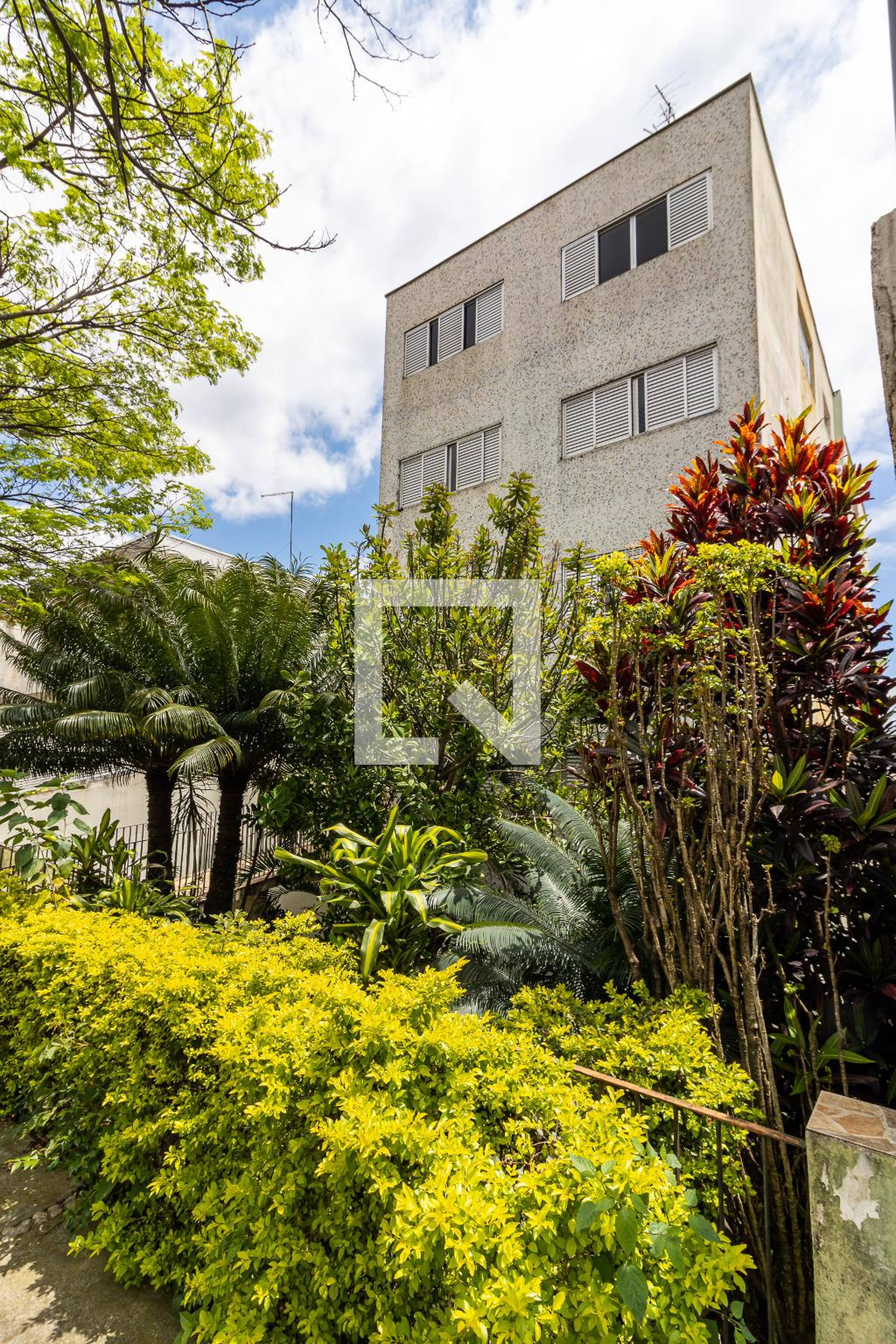 Fachada do Condomínio Edifício Sonia