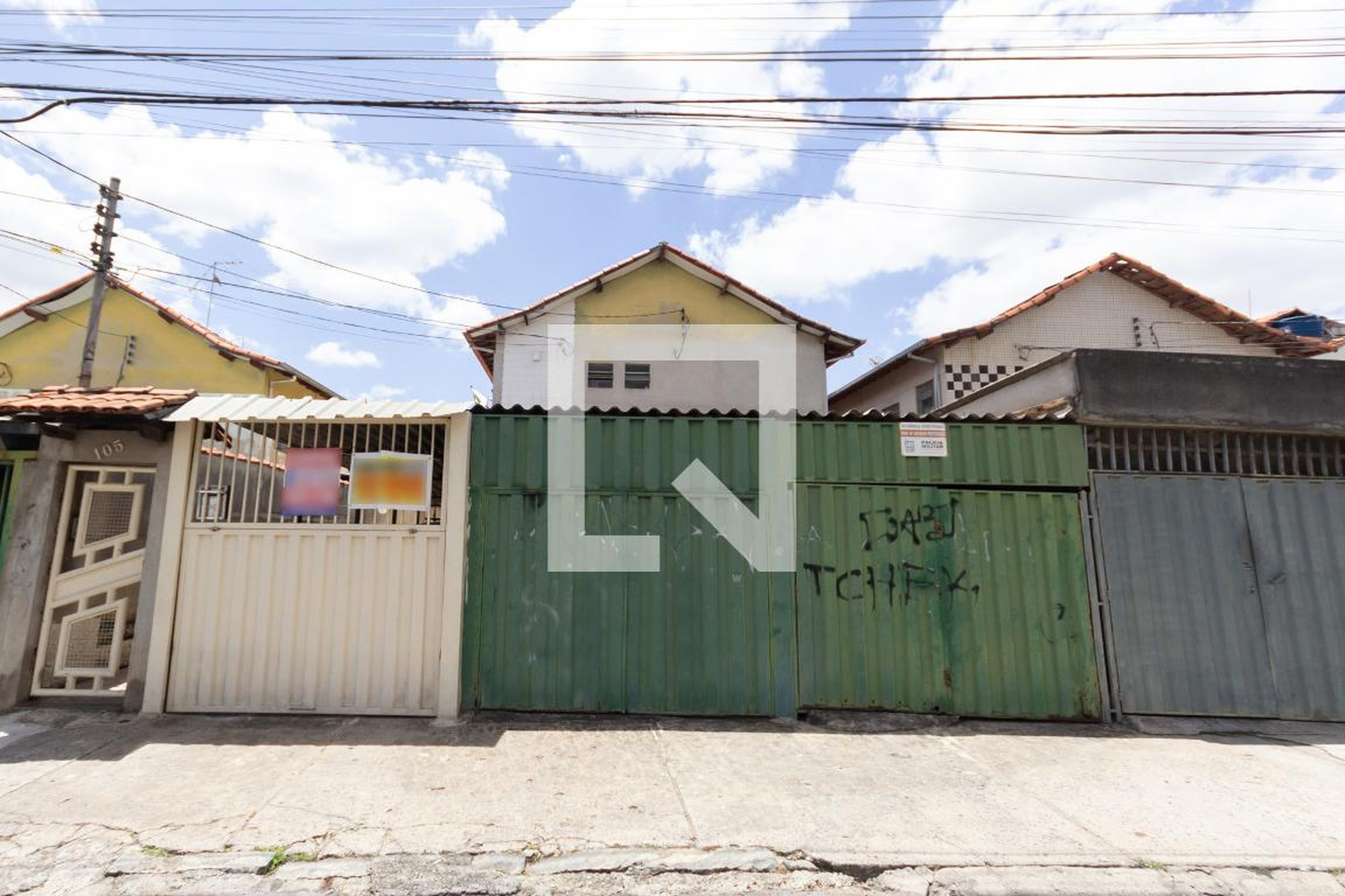 Fachada Condomínio em Rua Coimbra, 105
