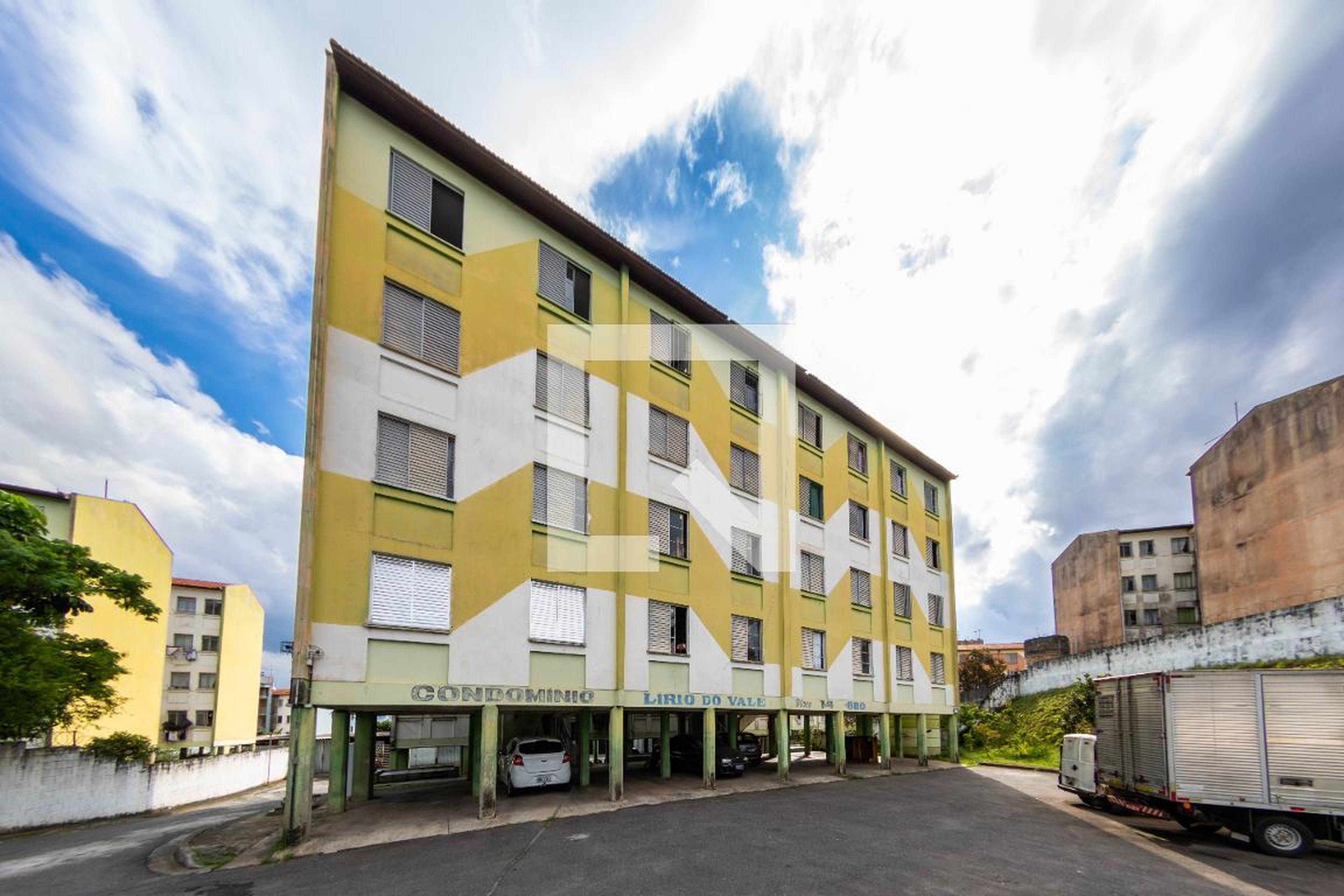 Fachada Condomínio Cj Habit Itaquera B