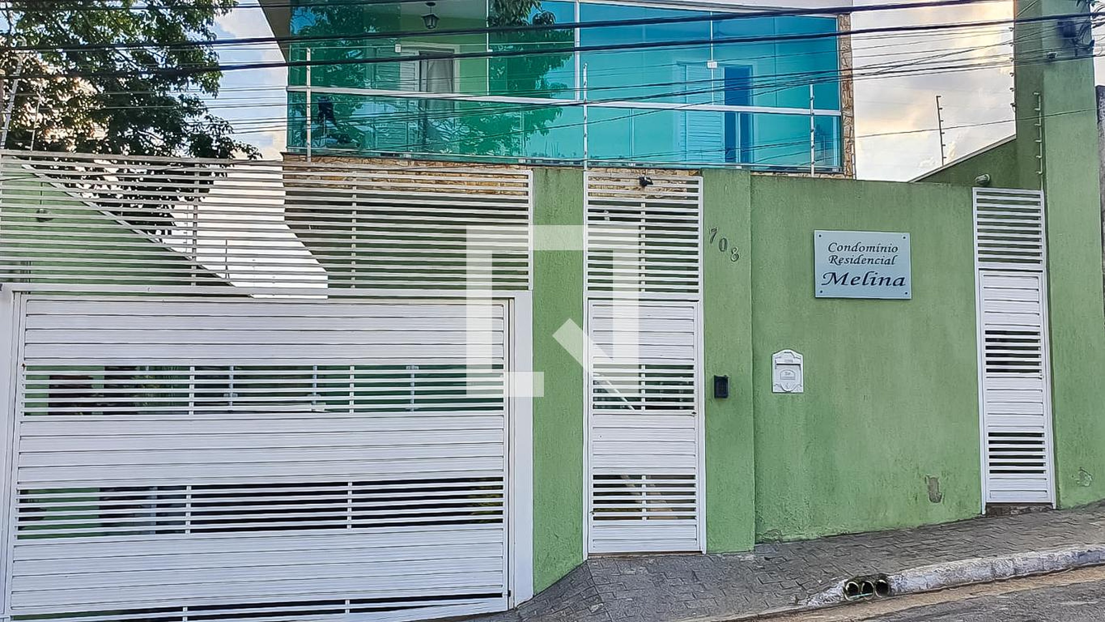 Fachada Condomínio em Rua Benedito Coelho Netto, 708