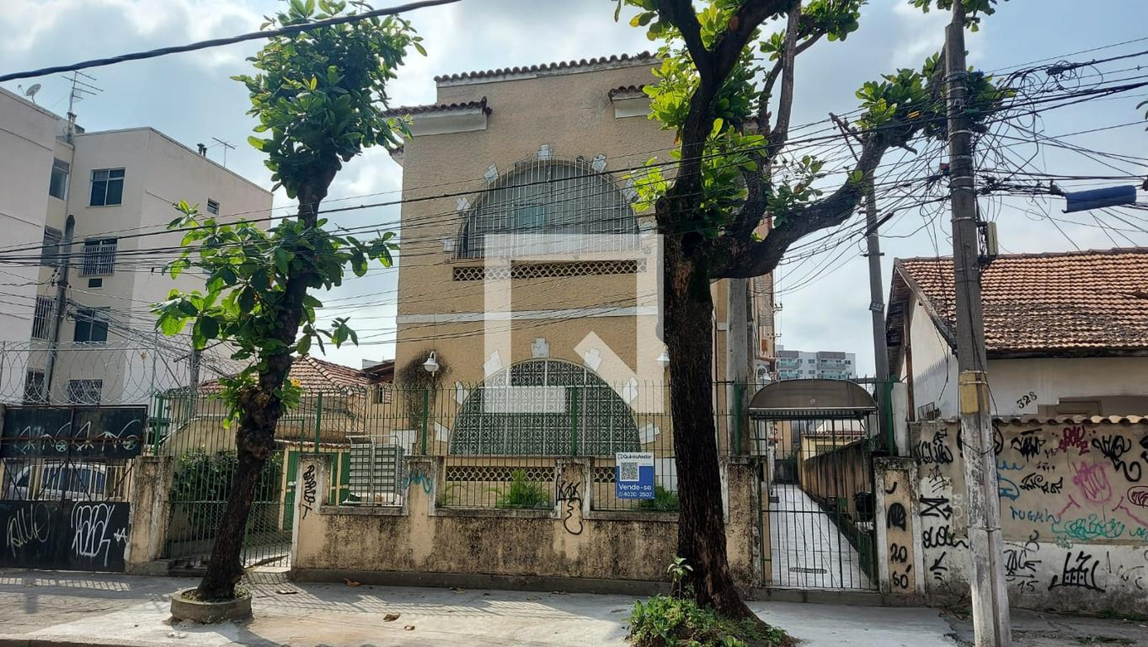 Fachada do Prédio Condomínio em Rua Coração de Maria, 332