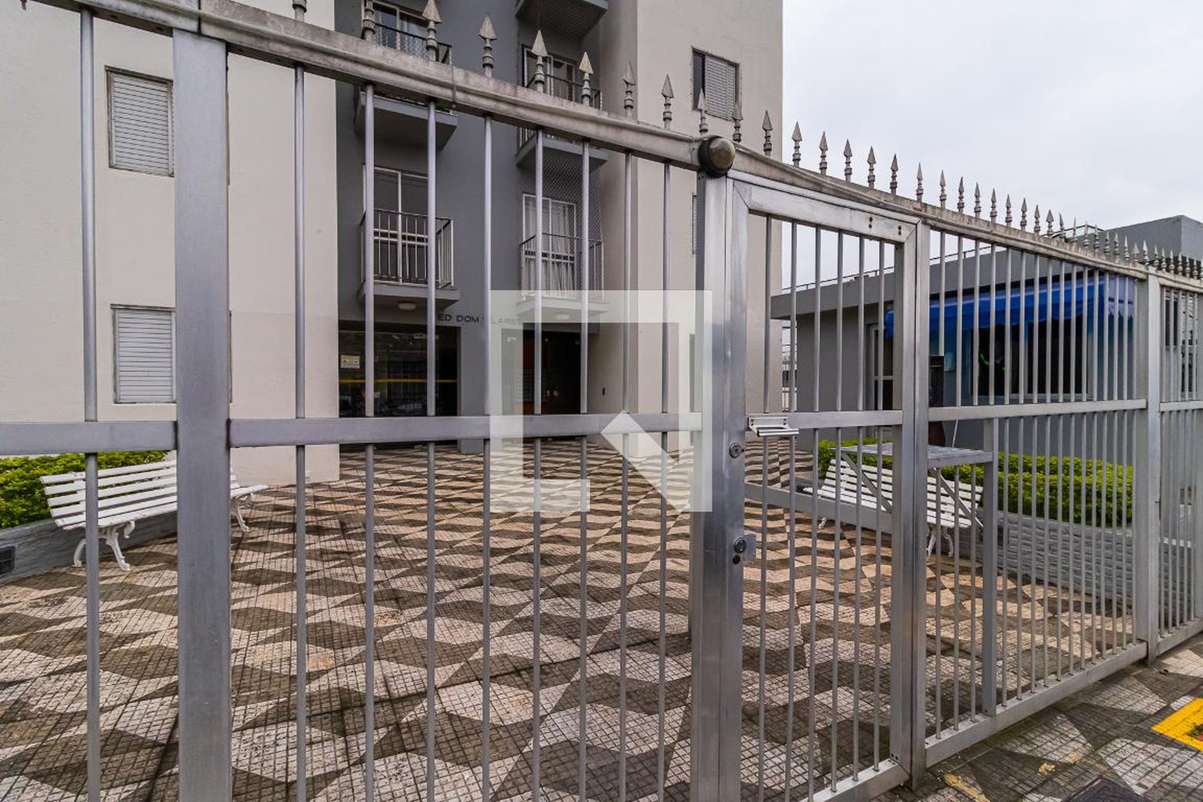 Fachada Edifício Dom Vilares