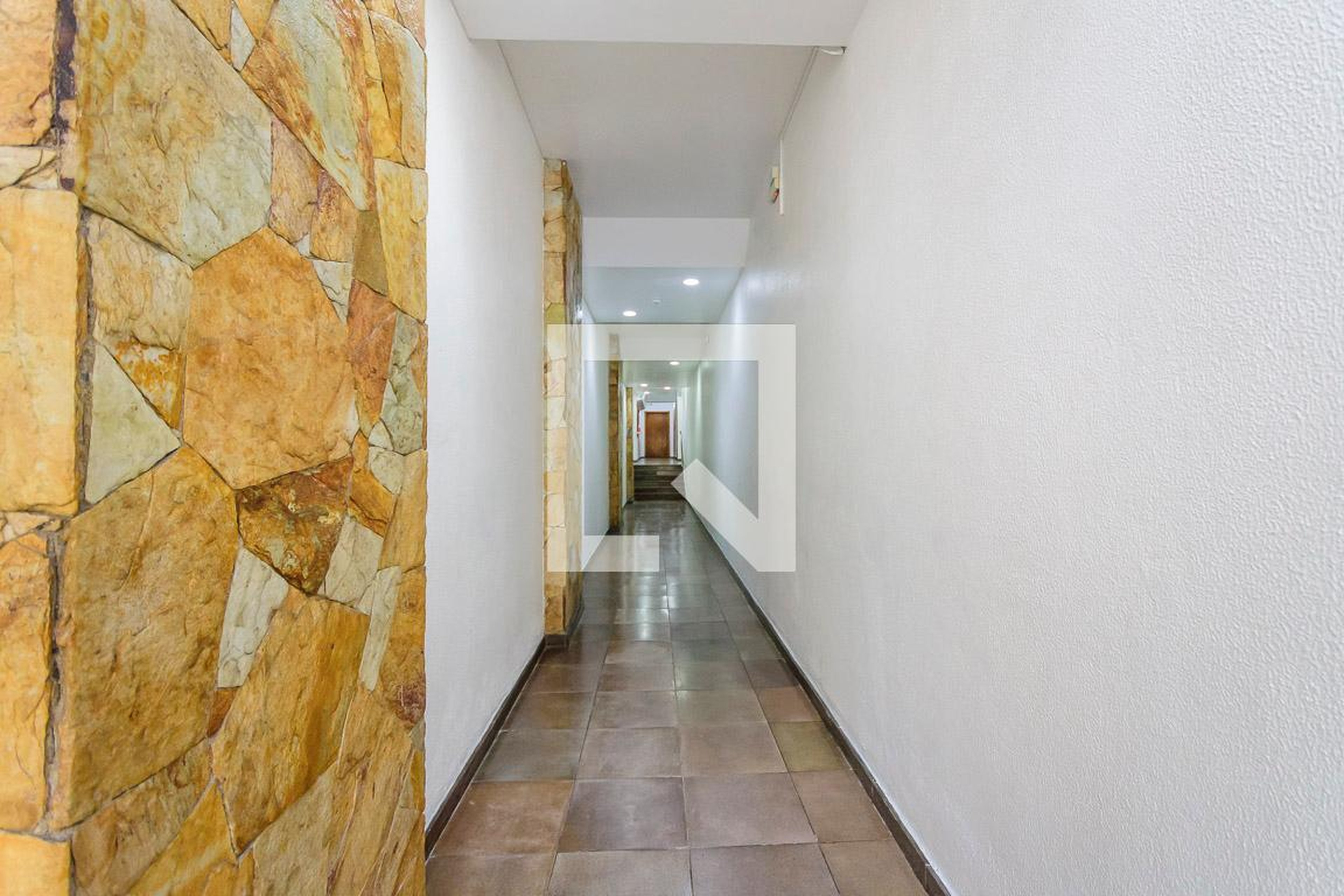 Entrada - Edifício Rua da Praia