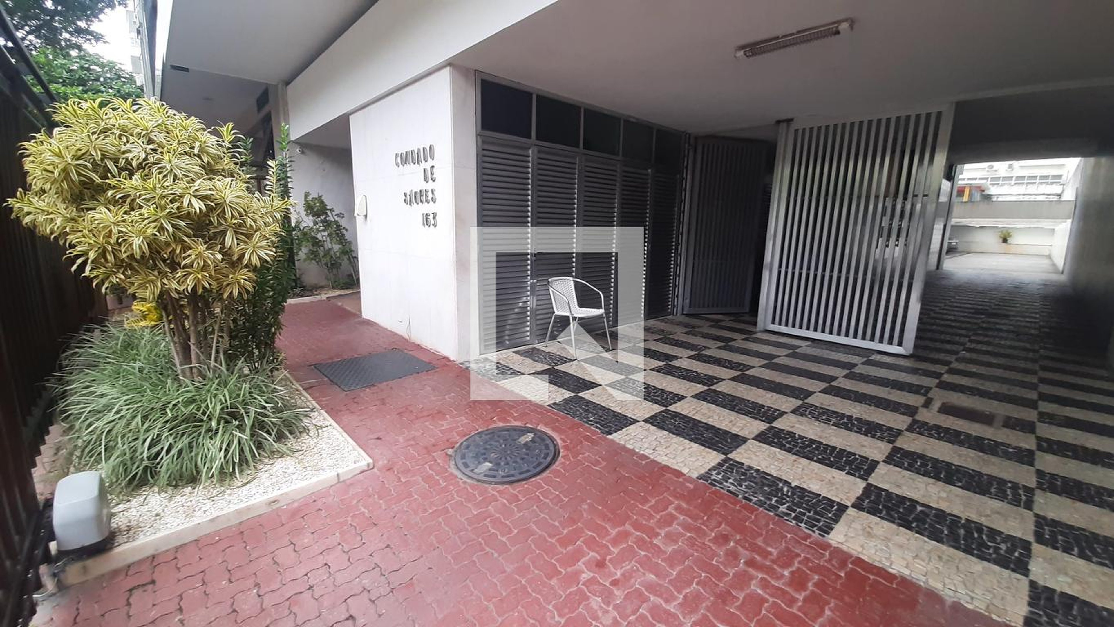 Entrada do Prédio - Edifício Condado de Sagres