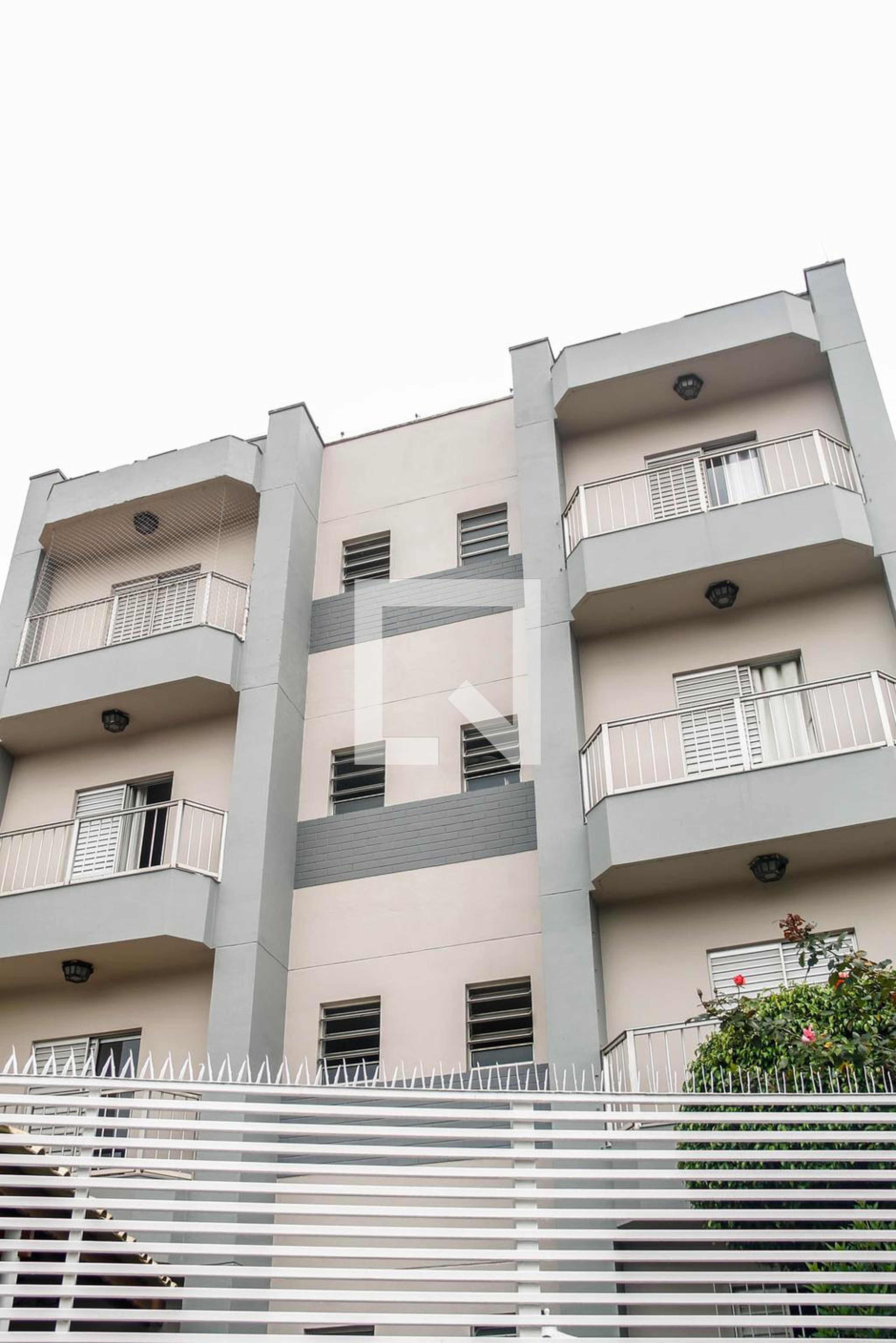 Fachada Condomínio Guia Lopes