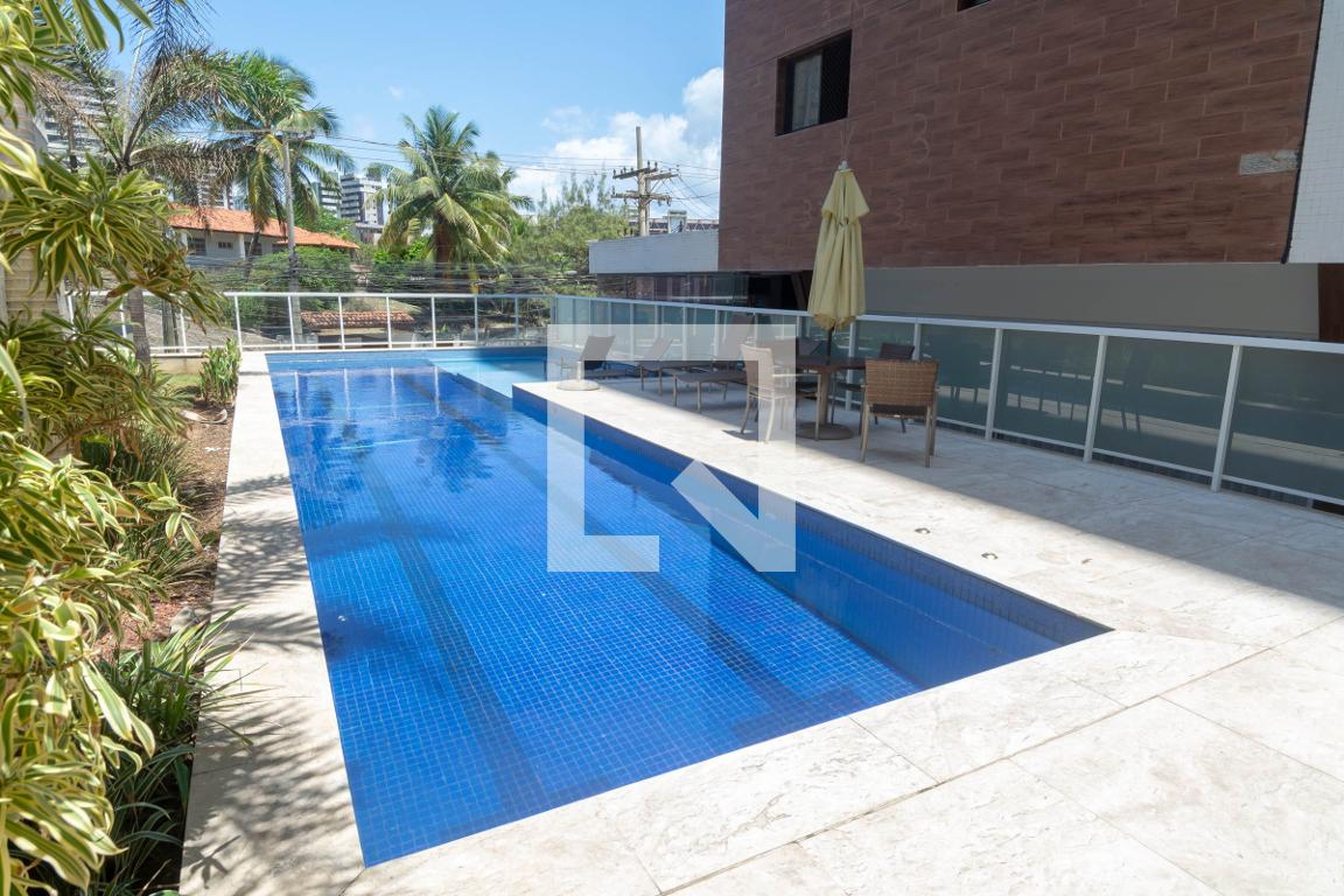 Piscina - 5° Avenida Residencial
