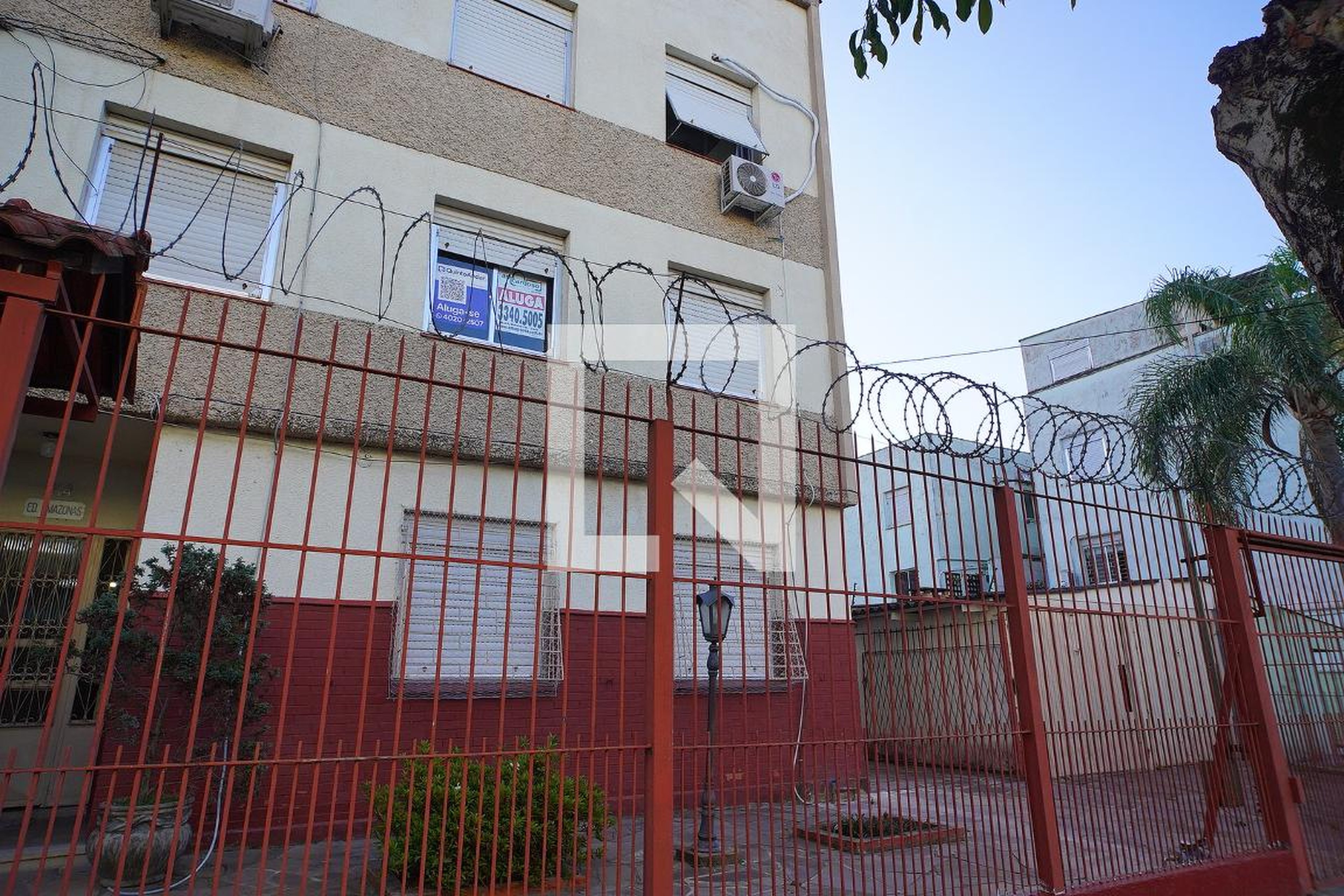 Fachada do Prédio Condomínio em Rua Ministro Oliveira Lima, 214