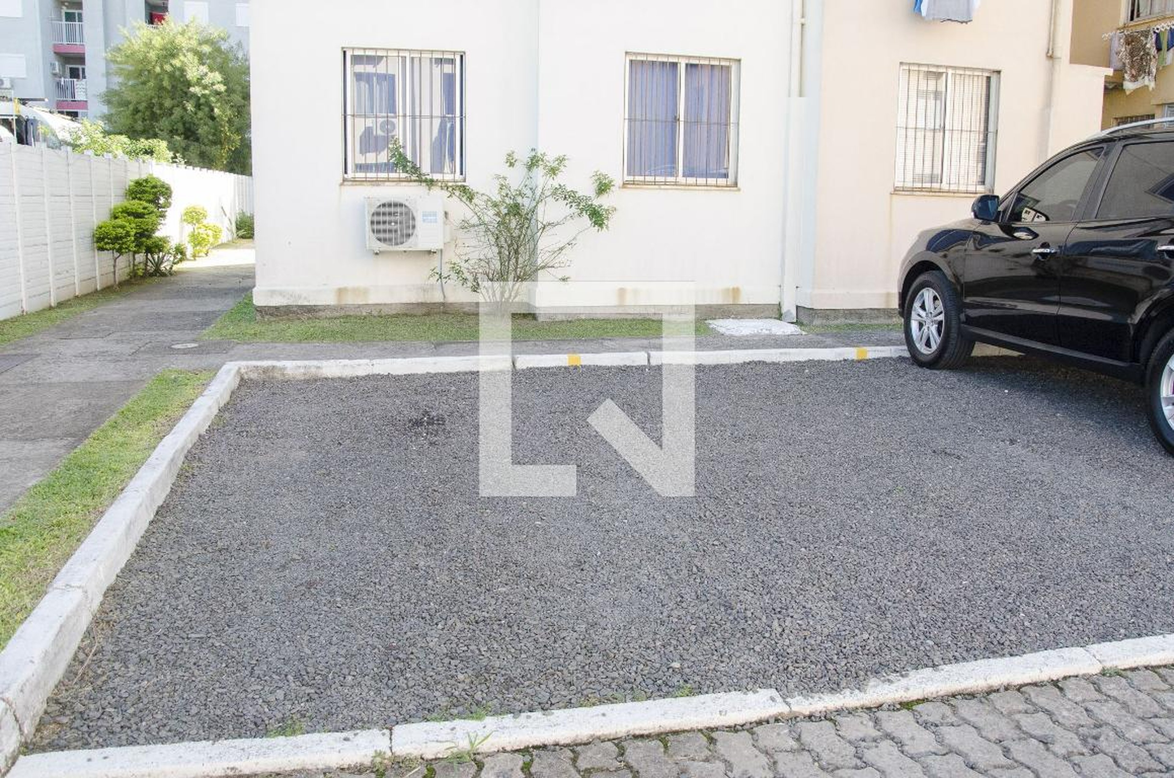 Estacionamento - Residencial Iracema